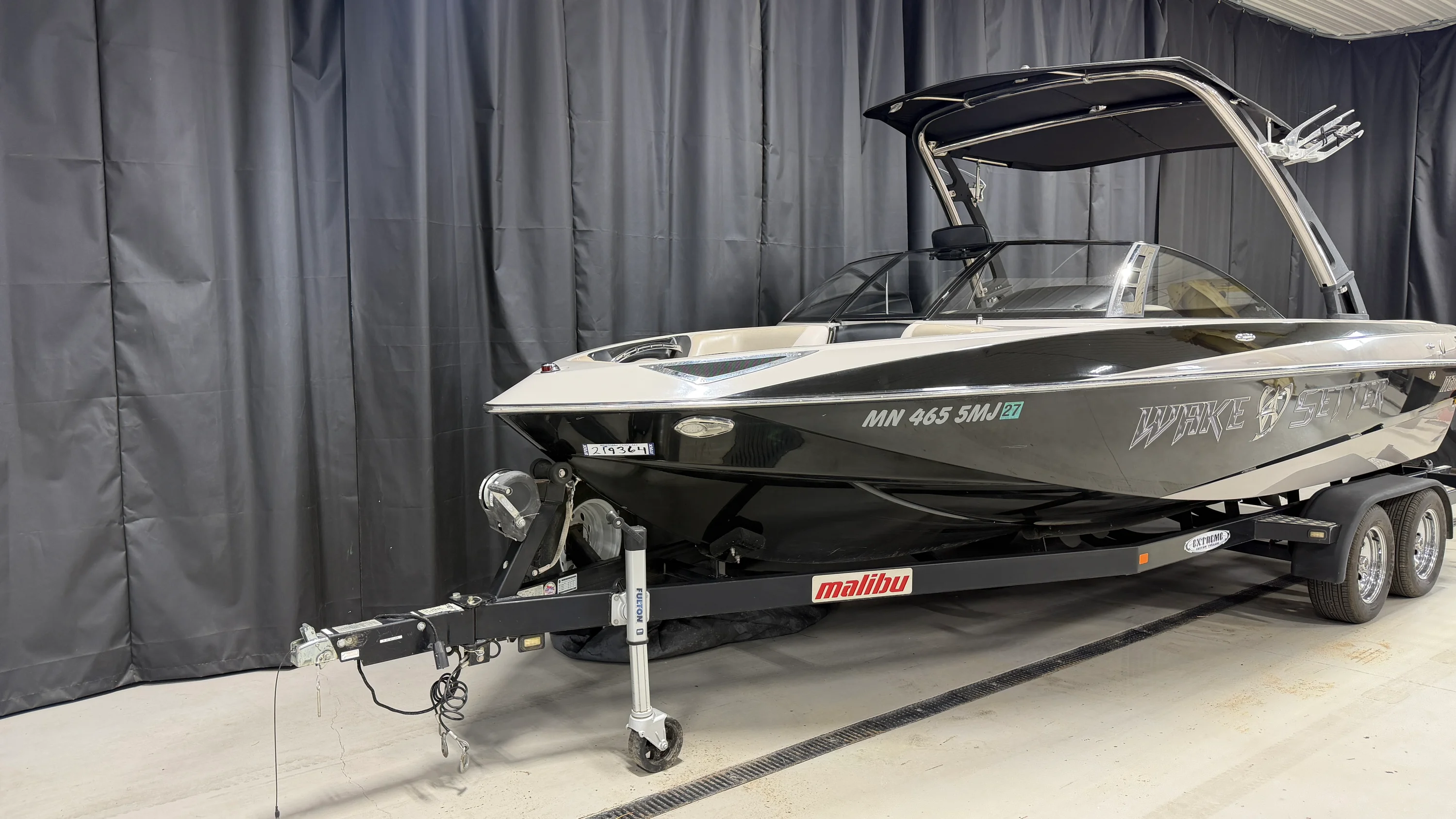 2010 Malibu WAKESETTER 23 LSV Image Thumbnail #2