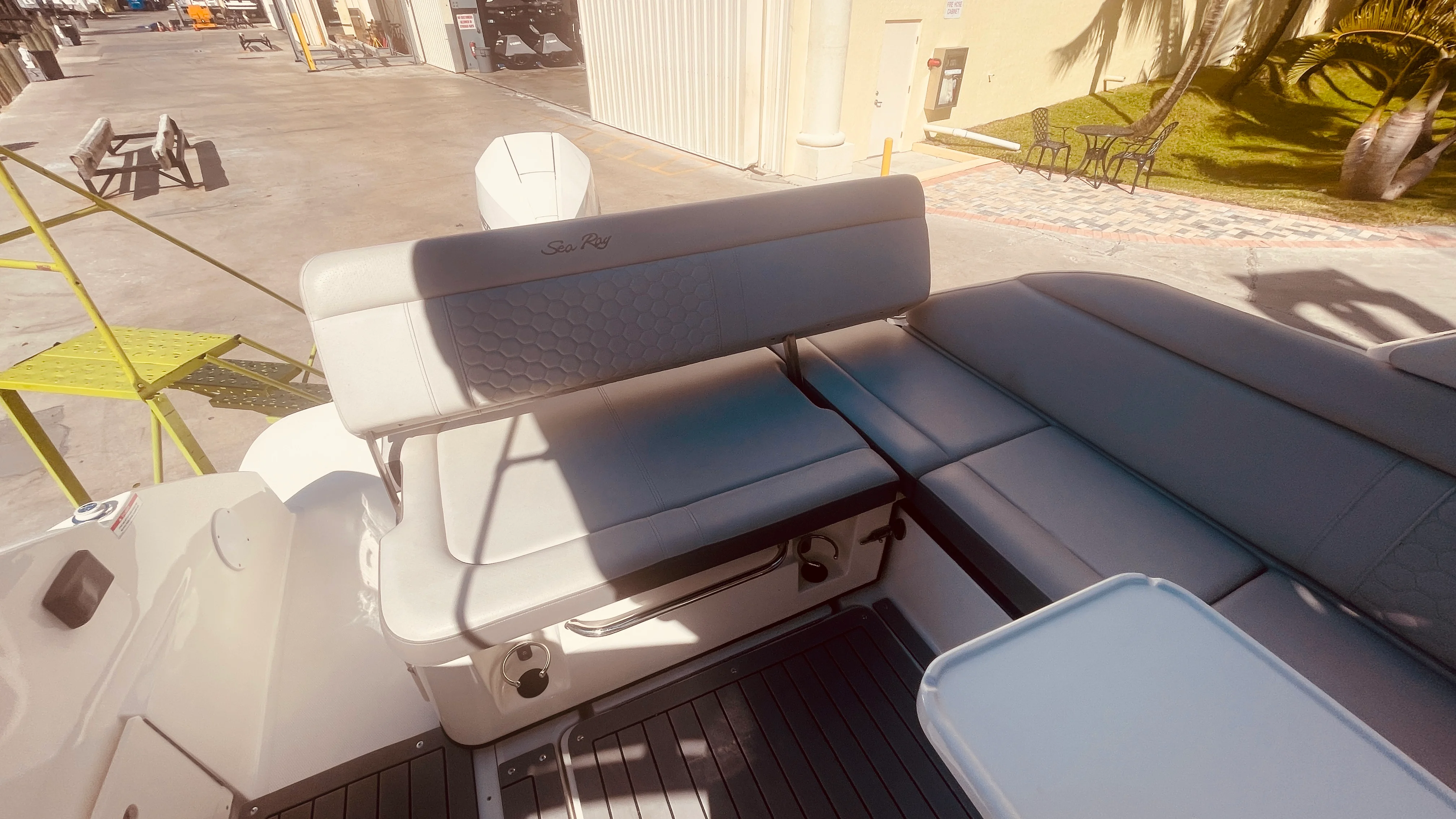 2021 Sea Ray 250 SDX OUTBOARD Image Thumbnail #30