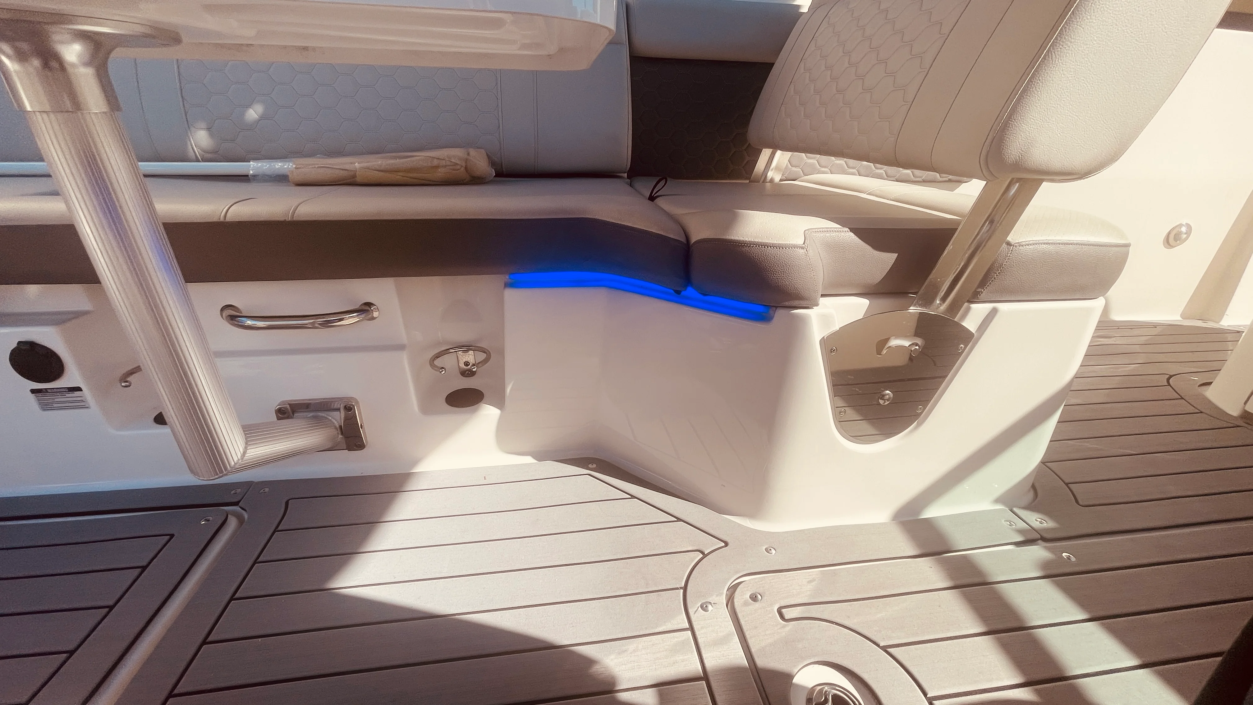 2021 Sea Ray 250 SDX OUTBOARD Image Thumbnail #37