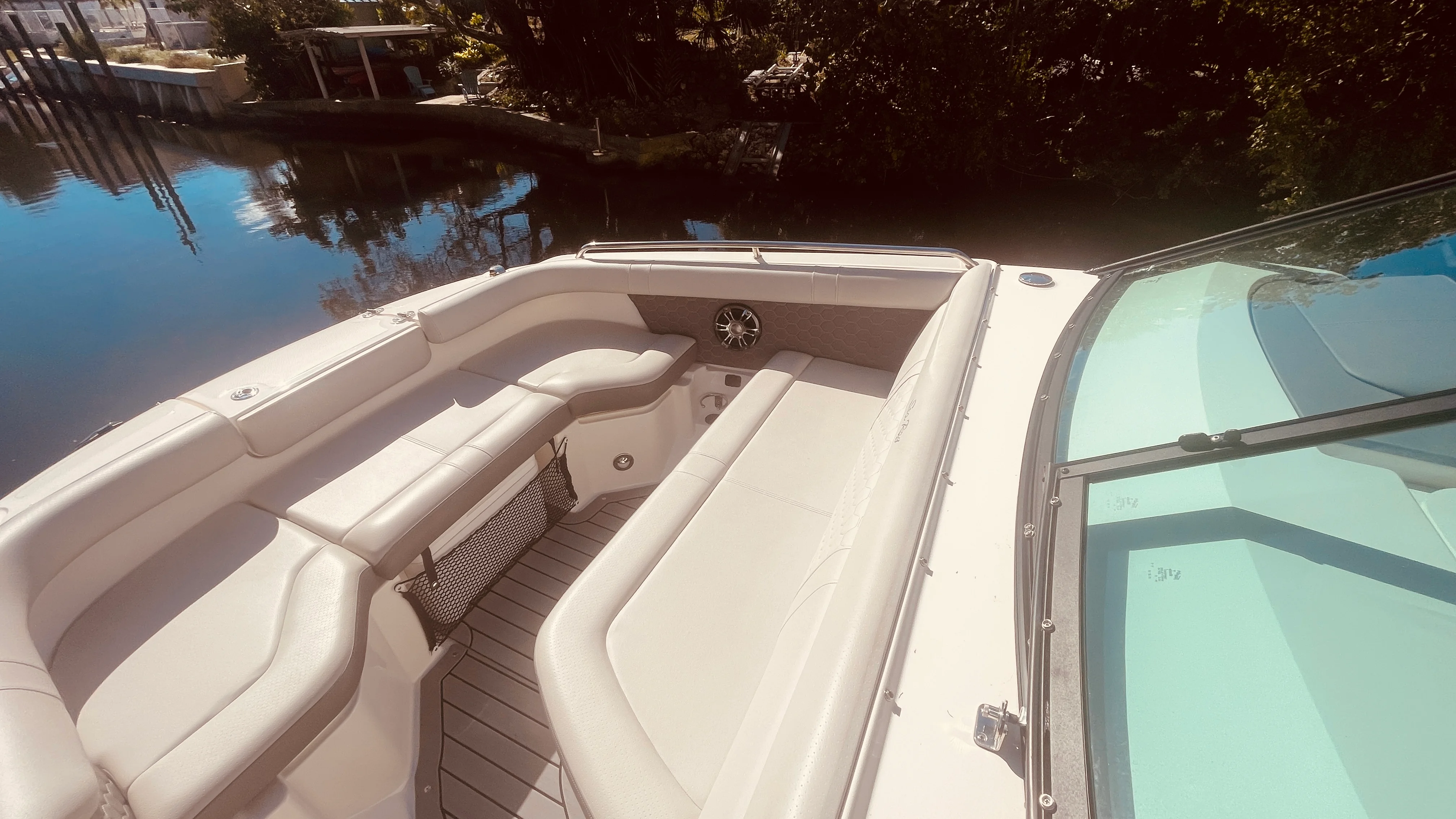 2021 Sea Ray 250 SDX OUTBOARD Image Thumbnail #16