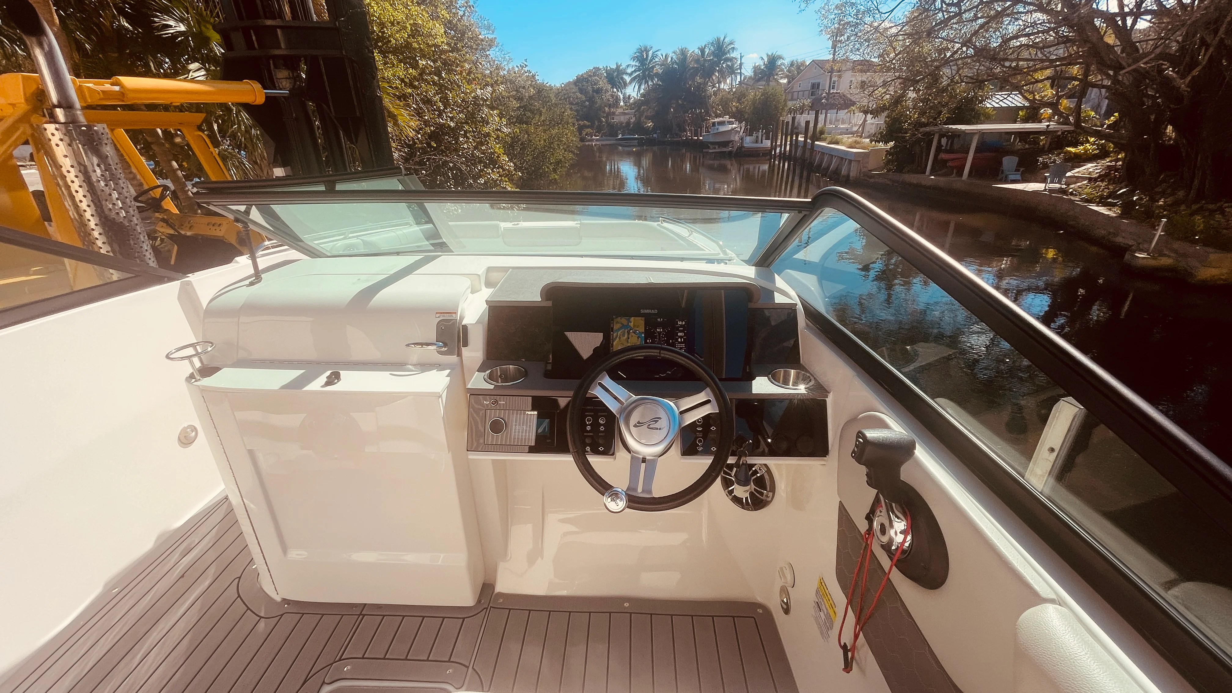 2021 Sea Ray 250 SDX OUTBOARD Image Thumbnail #25