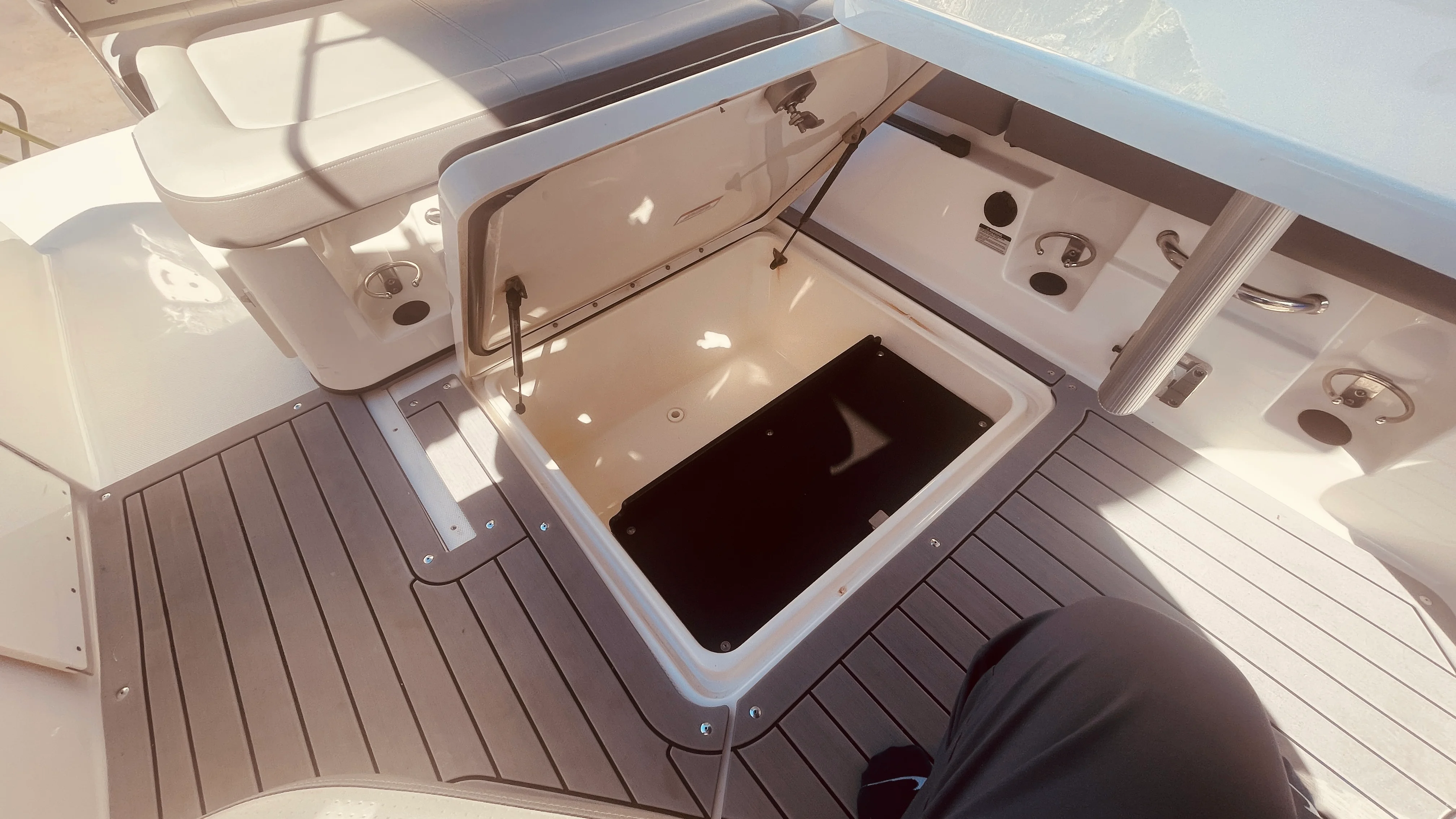 2021 Sea Ray 250 SDX OUTBOARD Image Thumbnail #41