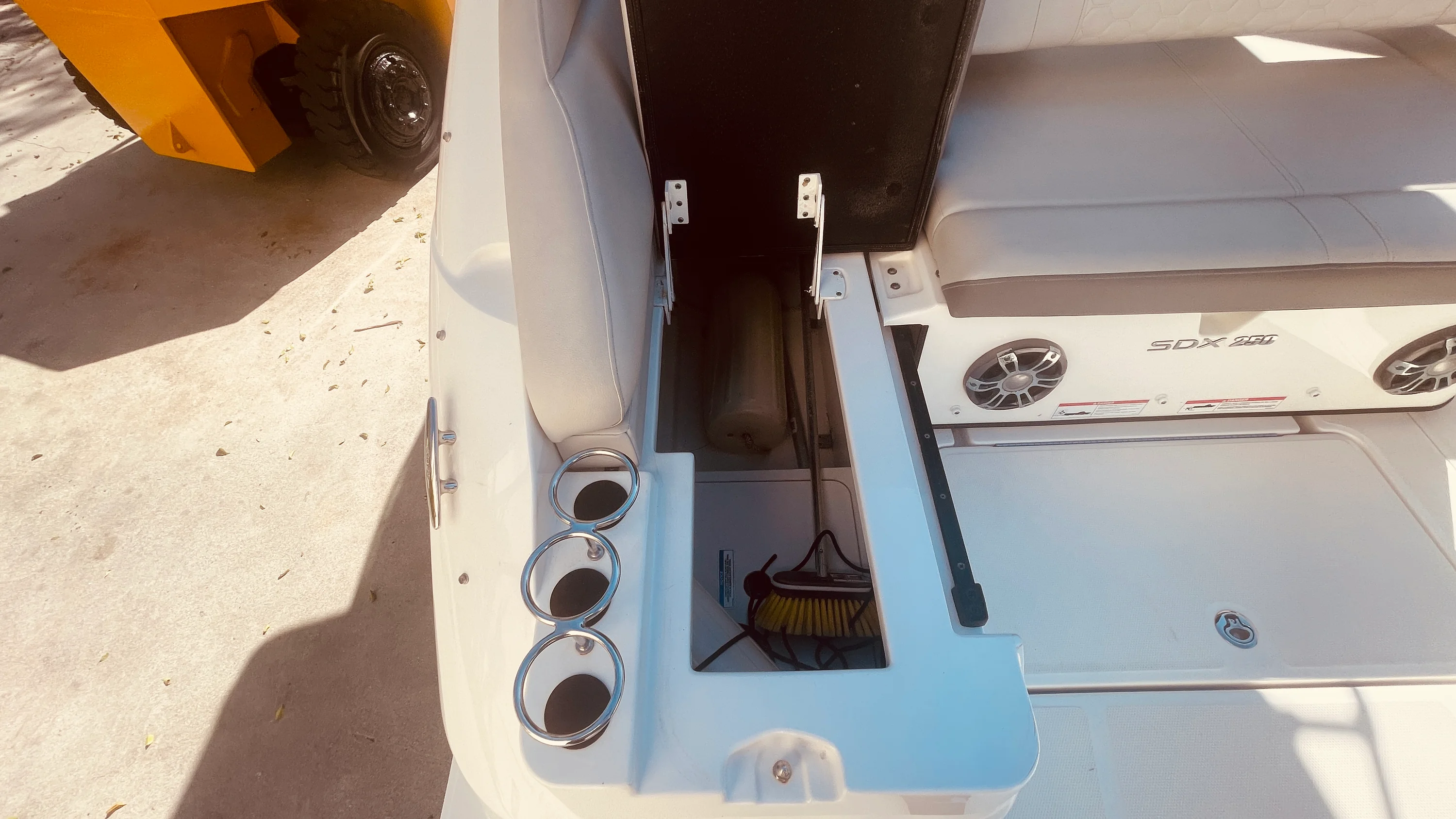 2021 Sea Ray 250 SDX OUTBOARD Image Thumbnail #34