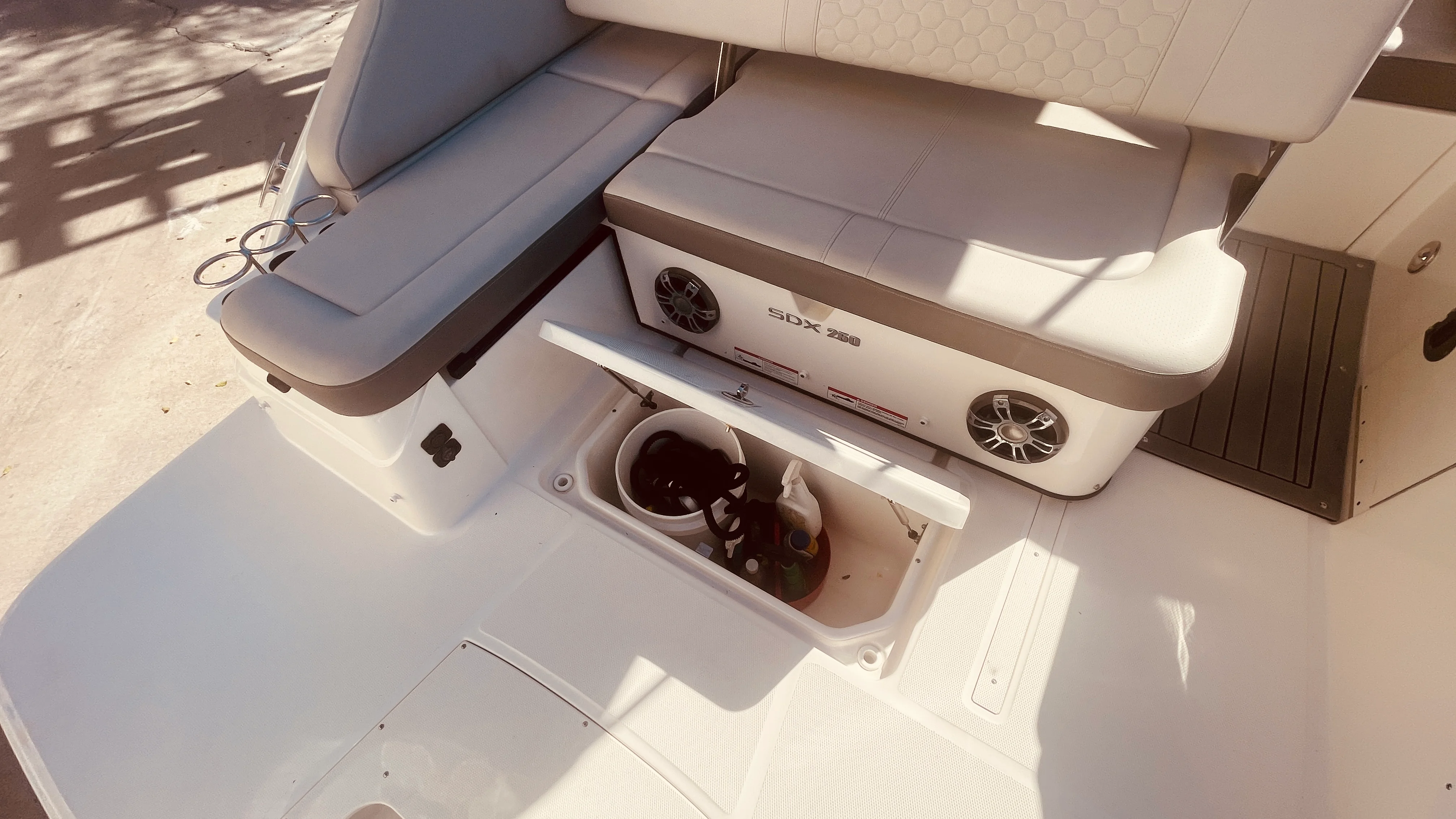 2021 Sea Ray 250 SDX OUTBOARD Image Thumbnail #33