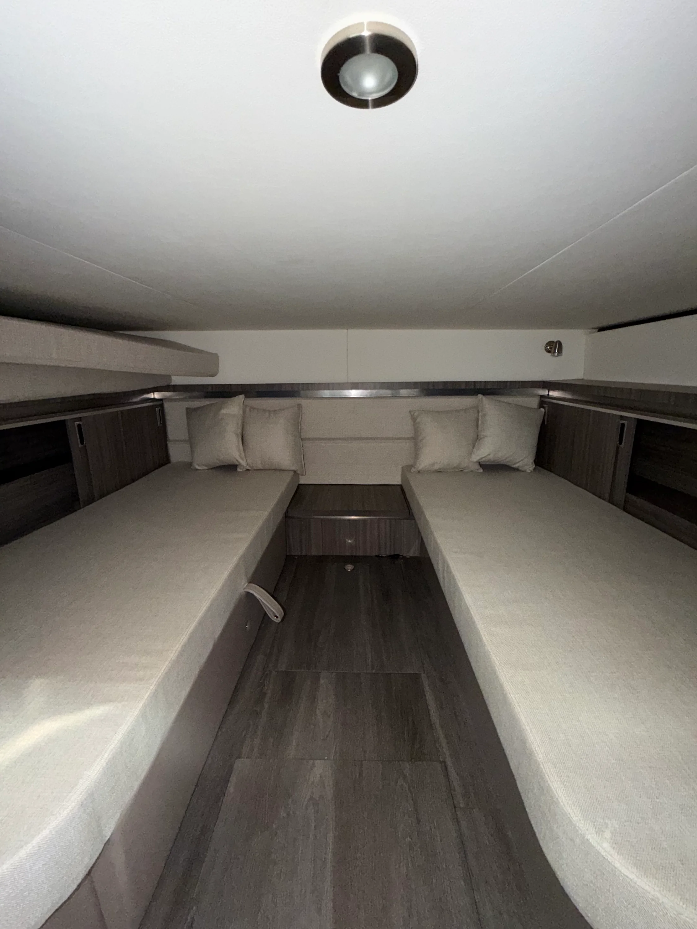 2024 Sea Ray 320 DA-OB Image Thumbnail #18