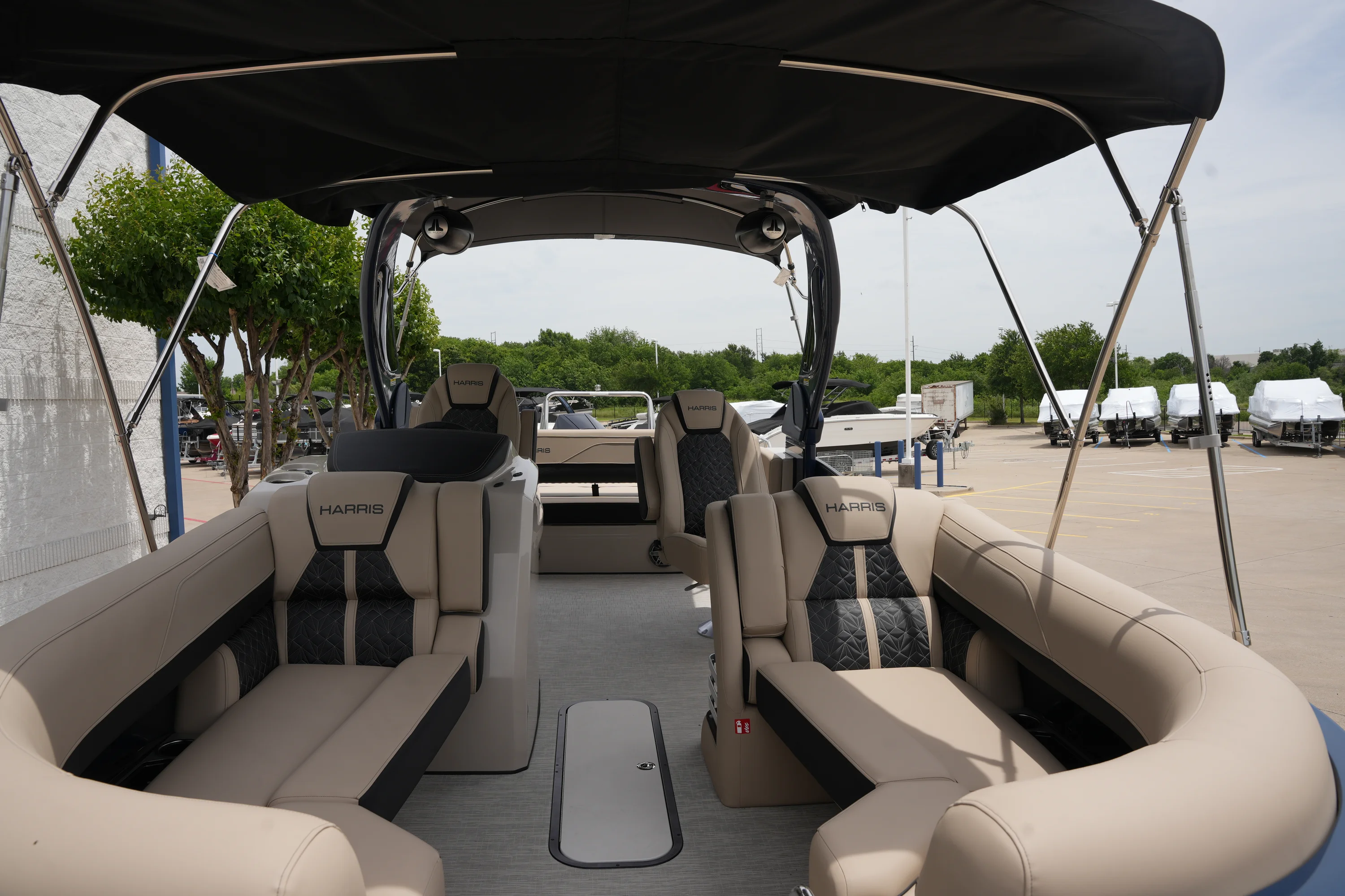 2026 Harris 230 GRAND MARINER Image Thumbnail #8