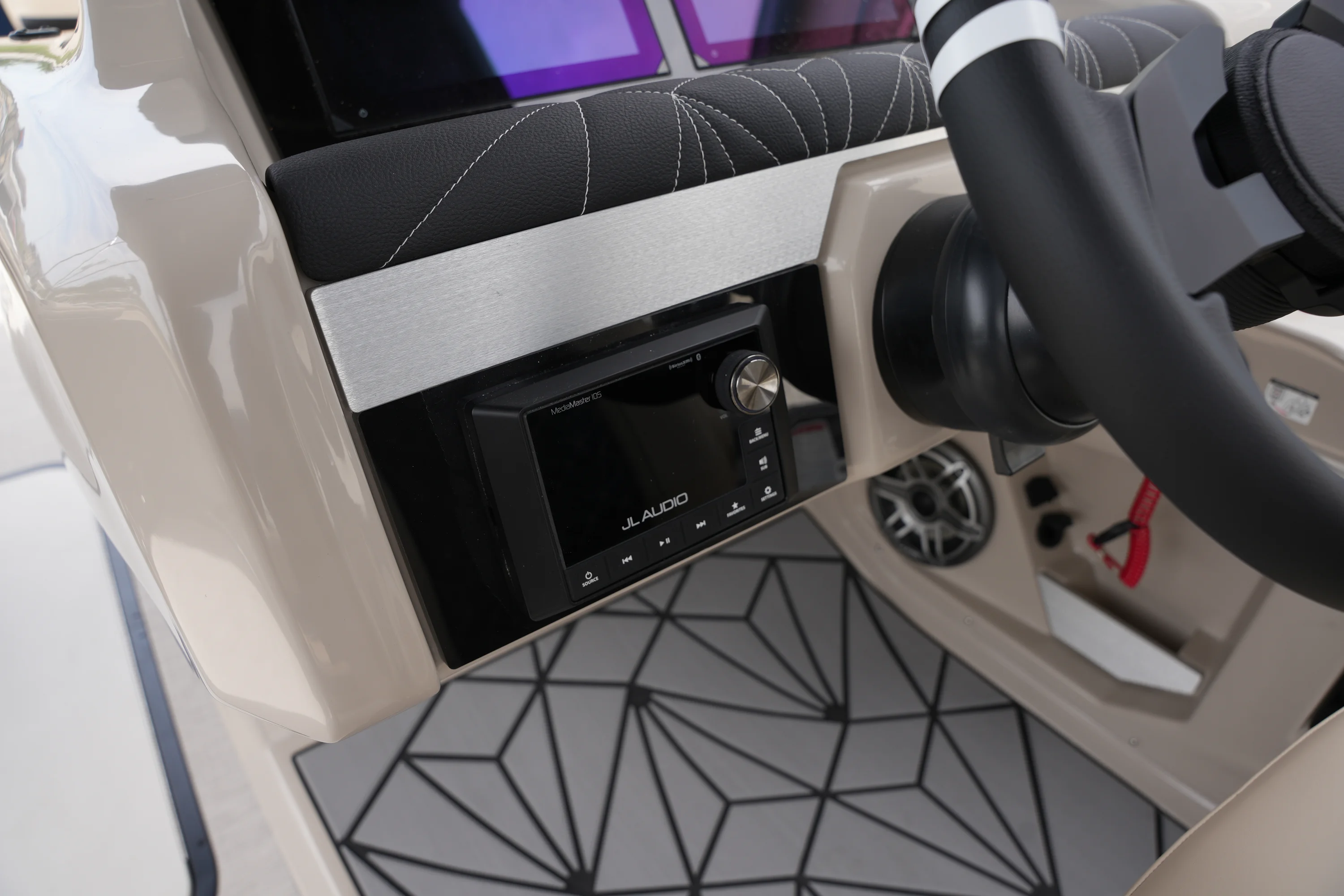 2026 Harris 230 GRAND MARINER Image Thumbnail #23