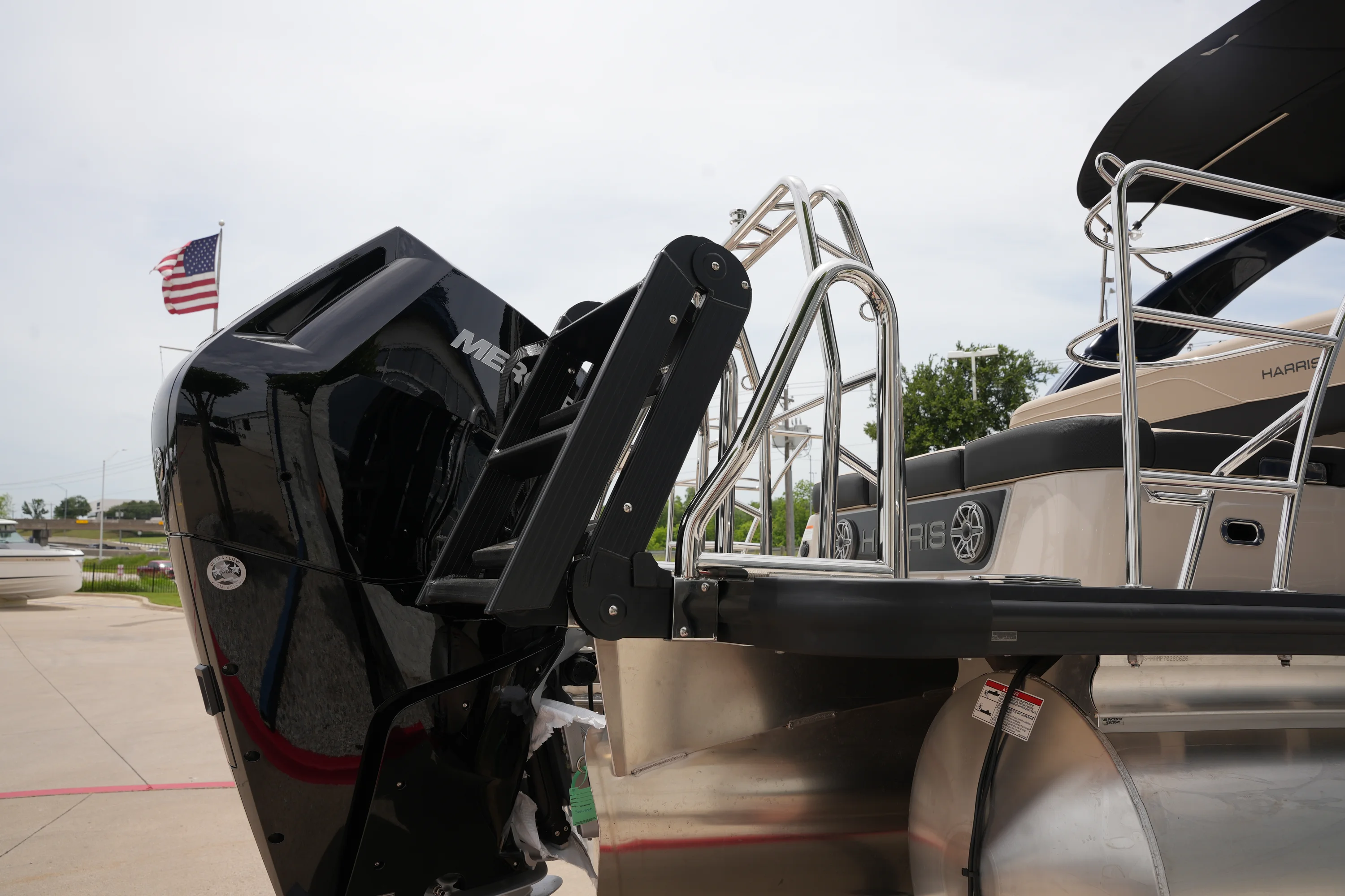2026 Harris 230 GRAND MARINER Image Thumbnail #6