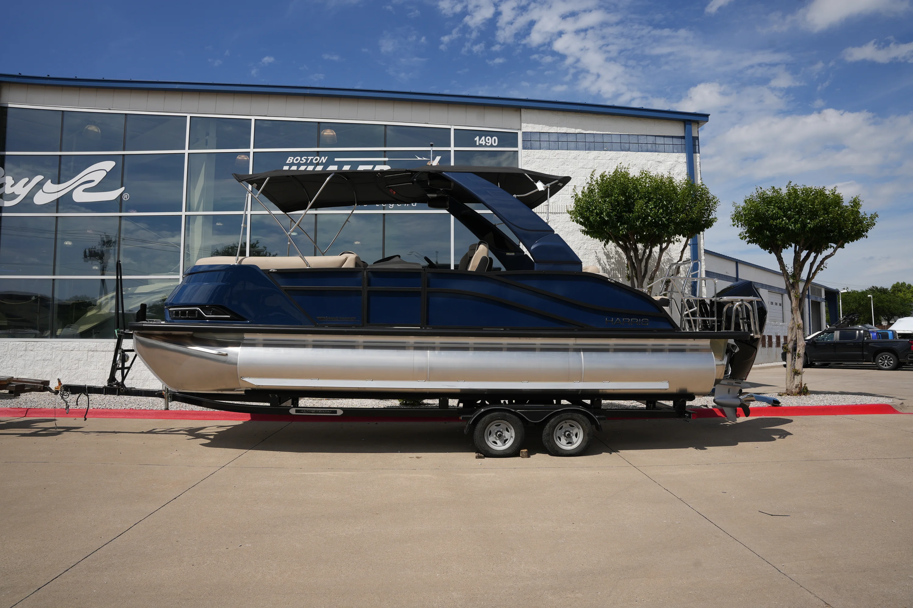 2026 Harris 230 GRAND MARINER Image Thumbnail #0