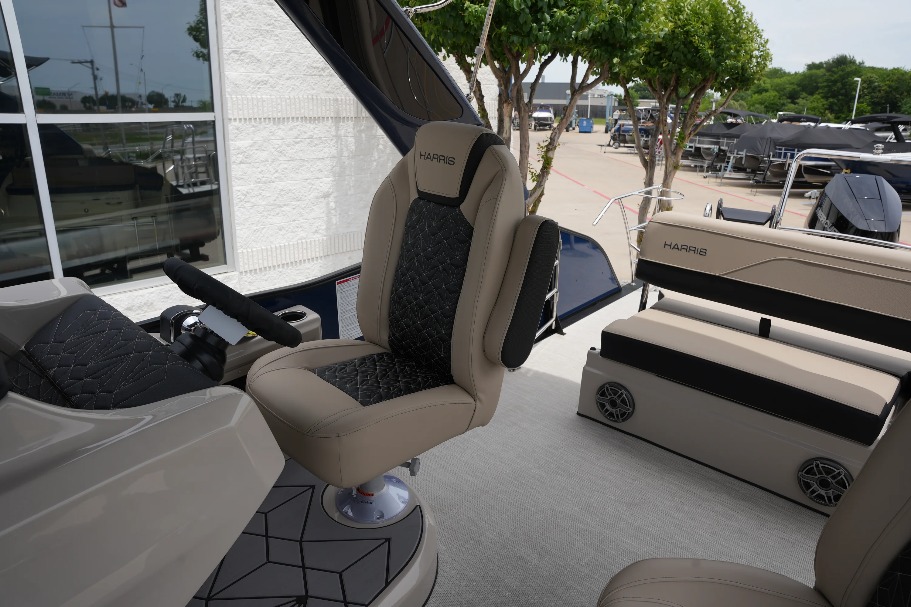 2026 Harris 230 GRAND MARINER Image Thumbnail #20