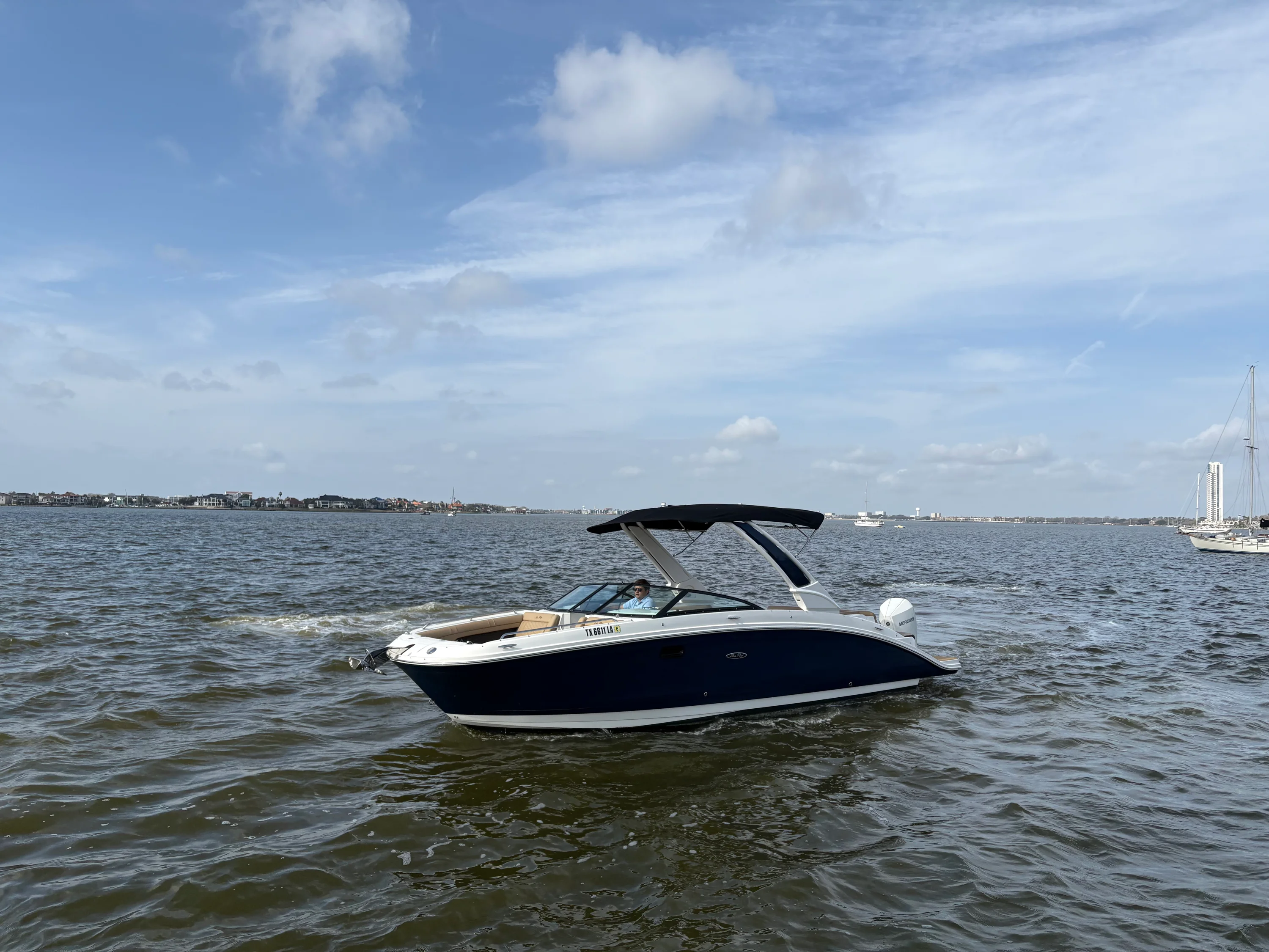 2024 Sea Ray SDX 270 Outboard Image Thumbnail #5