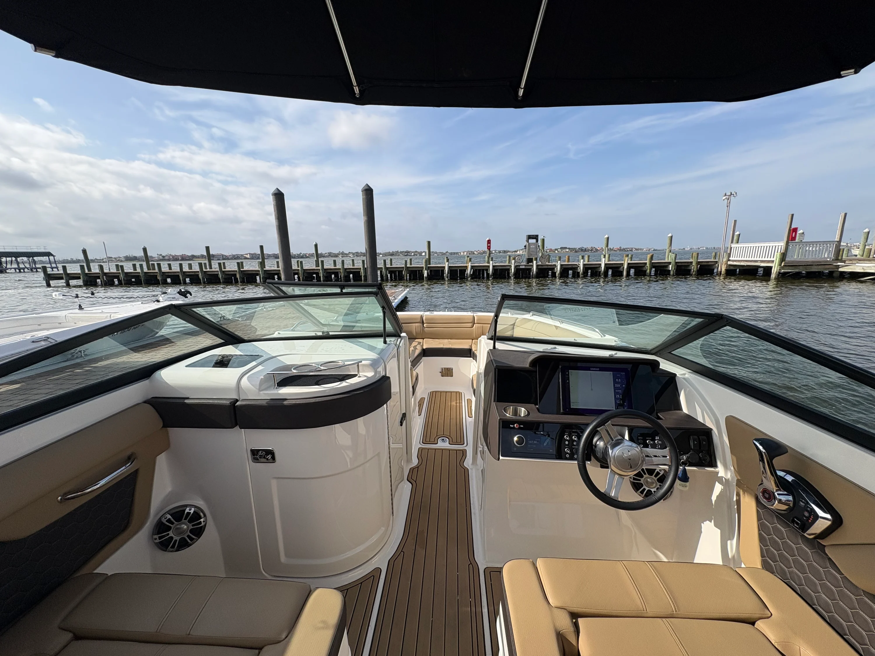 2024 Sea Ray SDX 270 Outboard Image Thumbnail #11