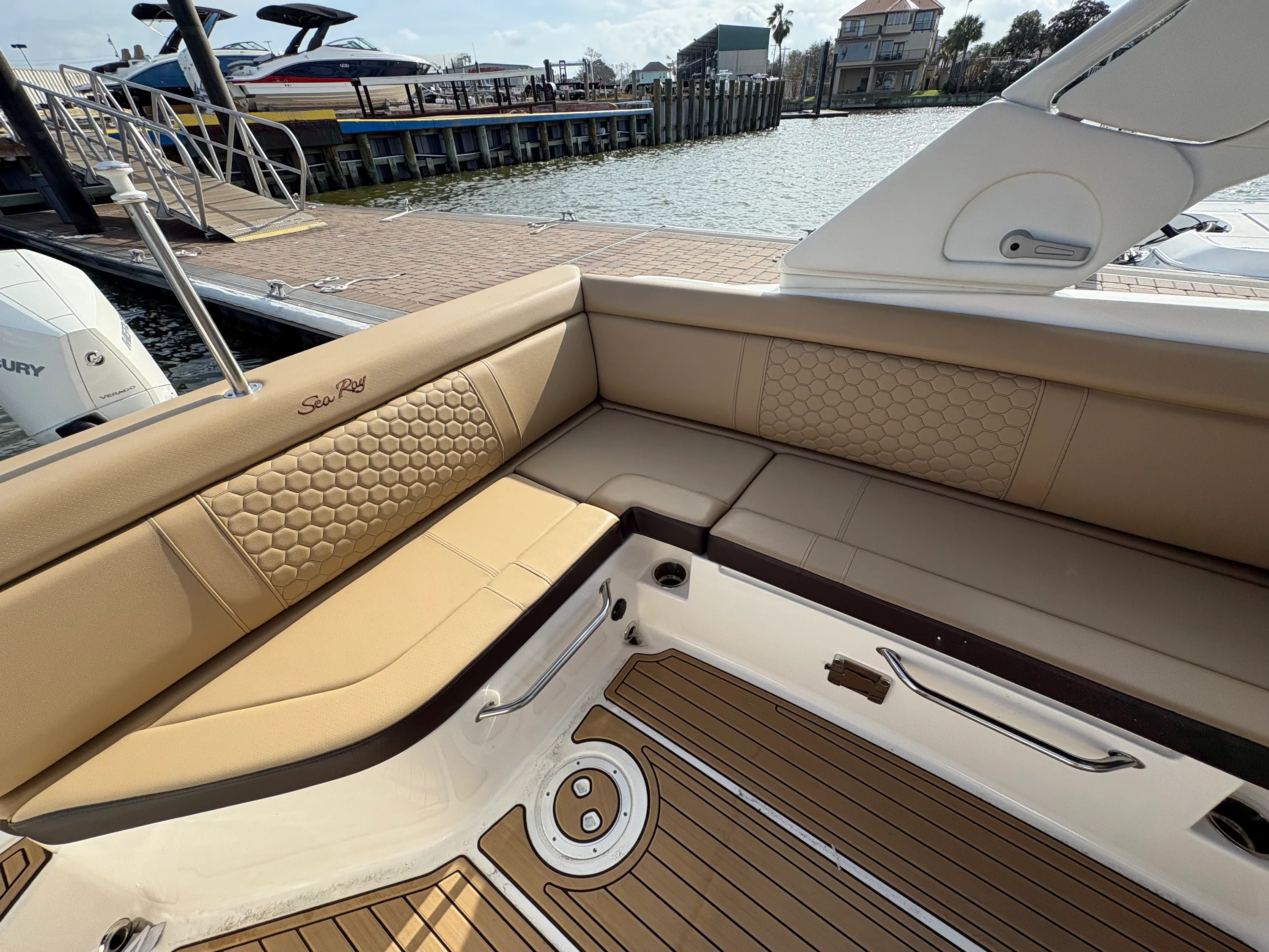 2024 Sea Ray SDX 270 Outboard Image Thumbnail #18