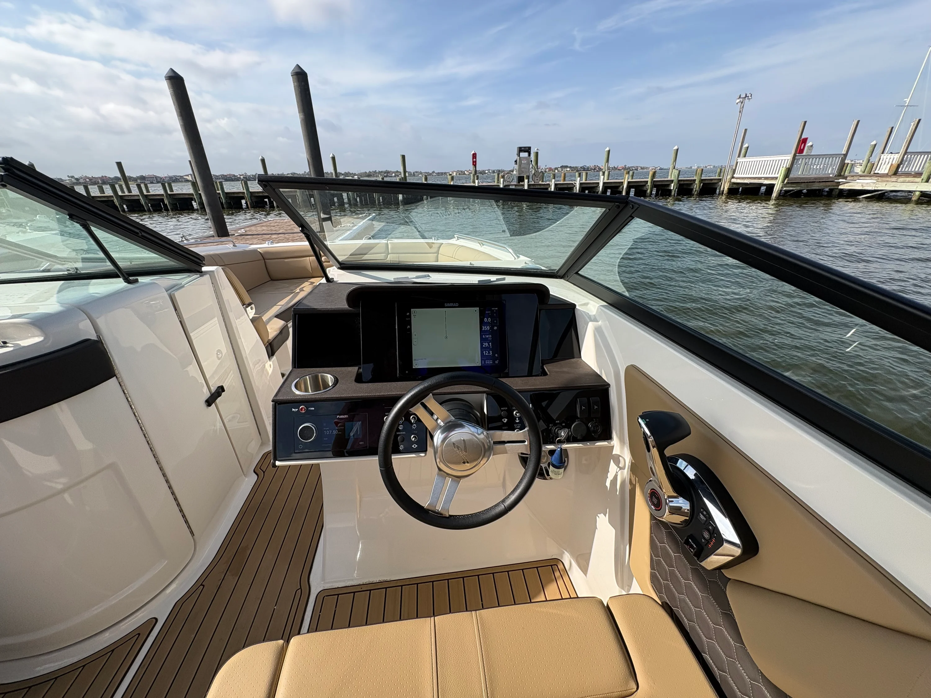 2024 Sea Ray SDX 270 Outboard Image Thumbnail #10