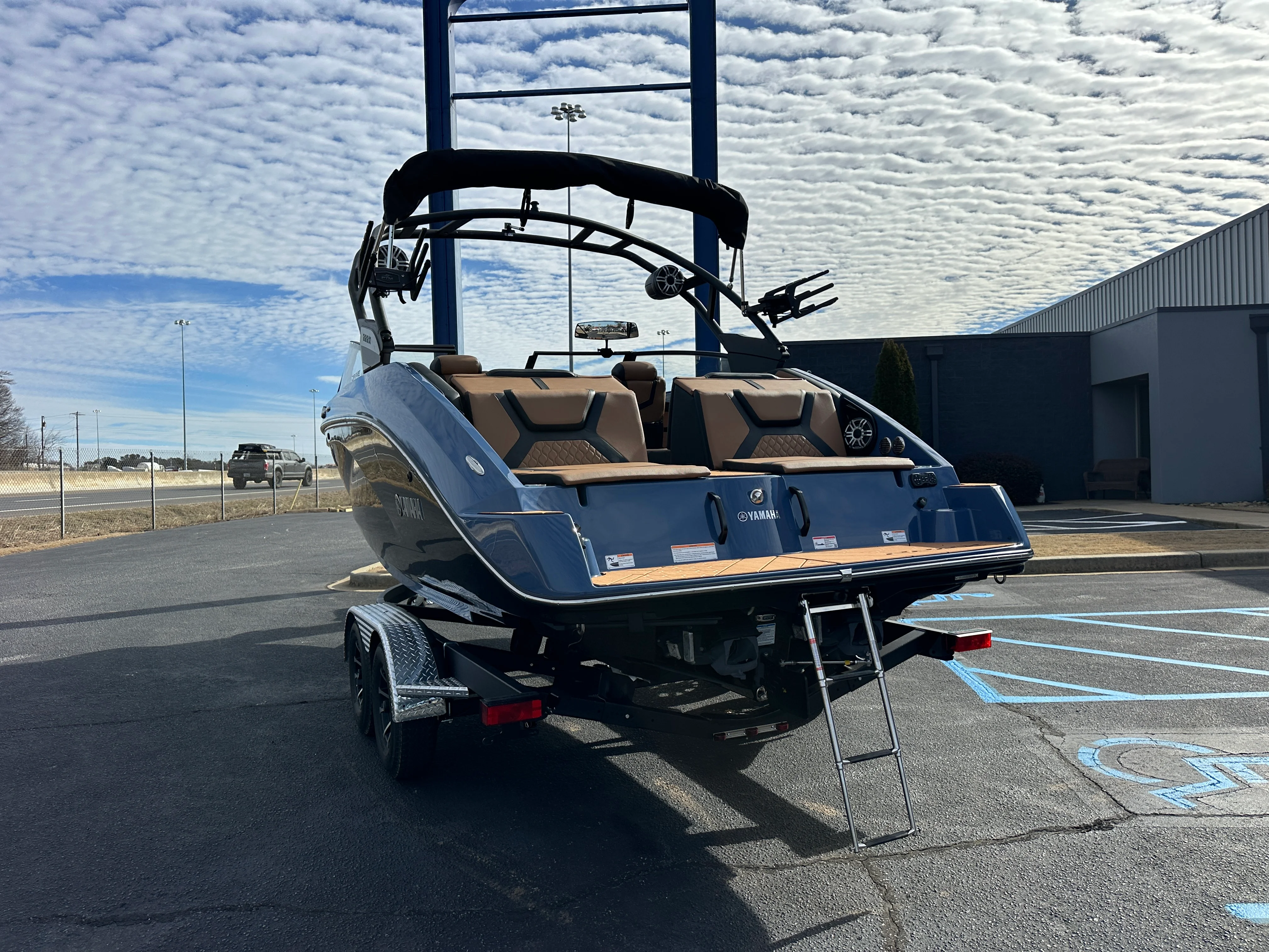 2026 Yamaha 222XD Image Thumbnail #1