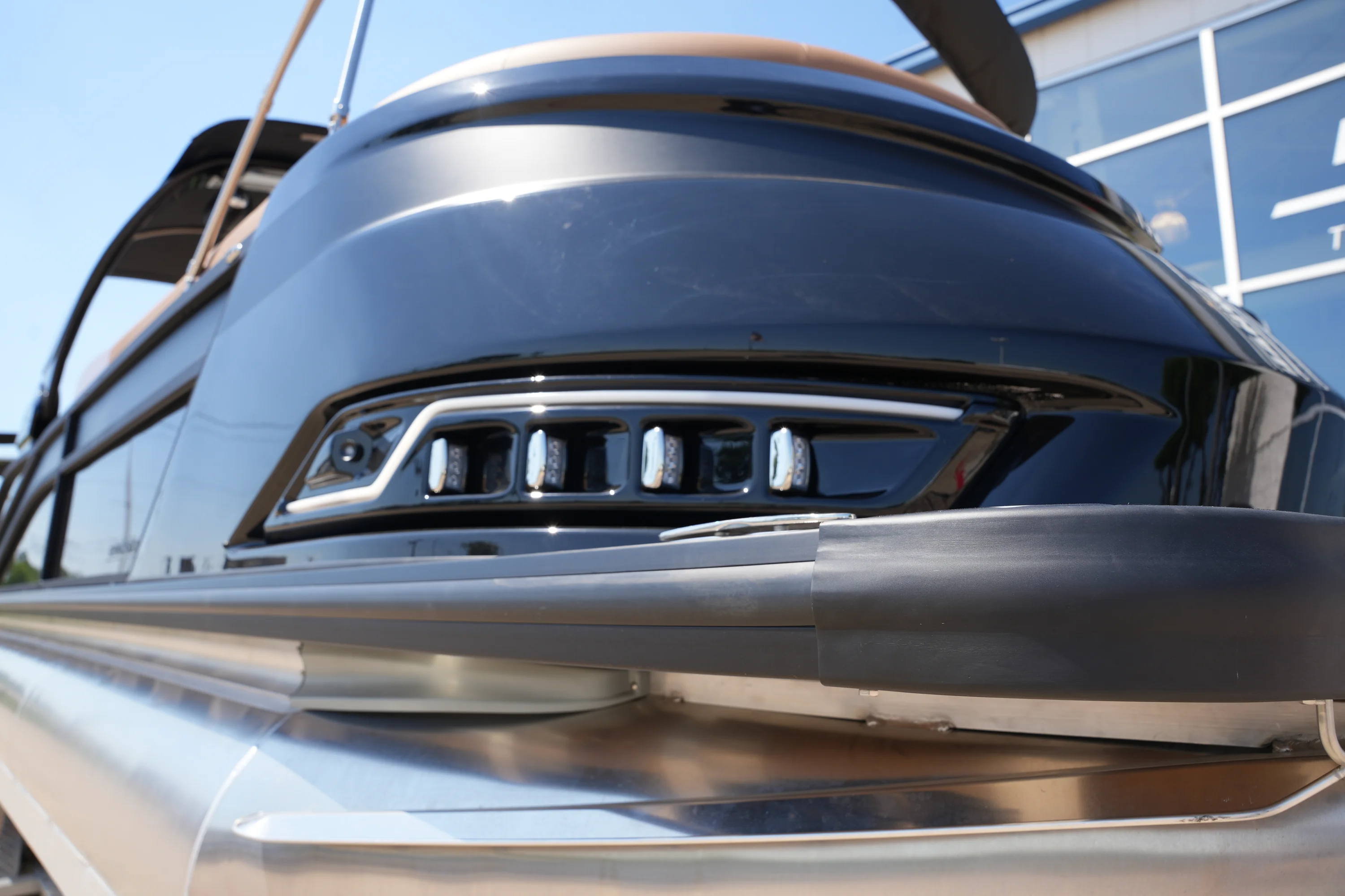 2026 Harris Grand Mariner 250 Image Thumbnail #2