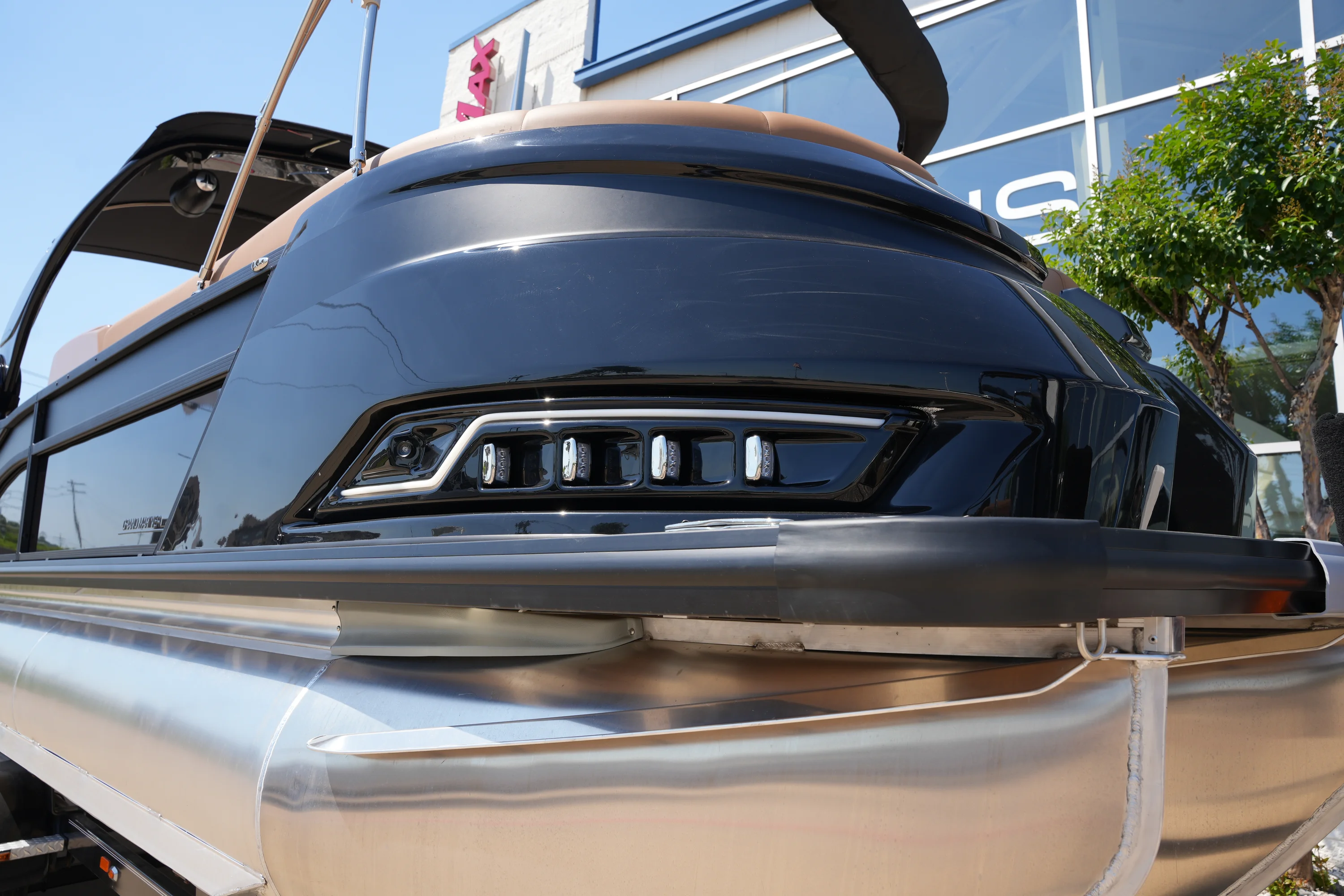2026 Harris GRAND MARINER 250 Image Thumbnail #2
