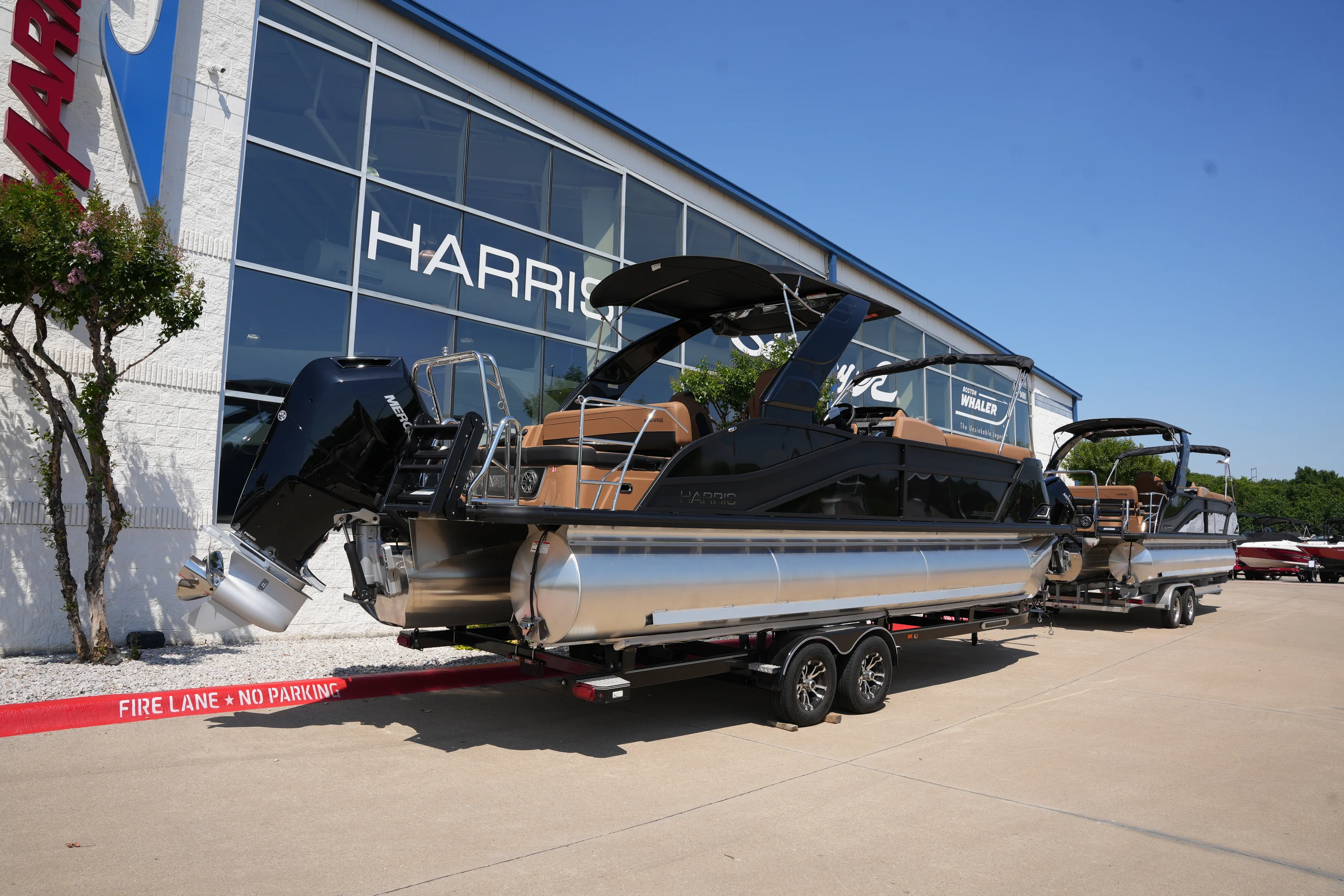 2026 Harris GRAND MARINER 250 Image Thumbnail #3