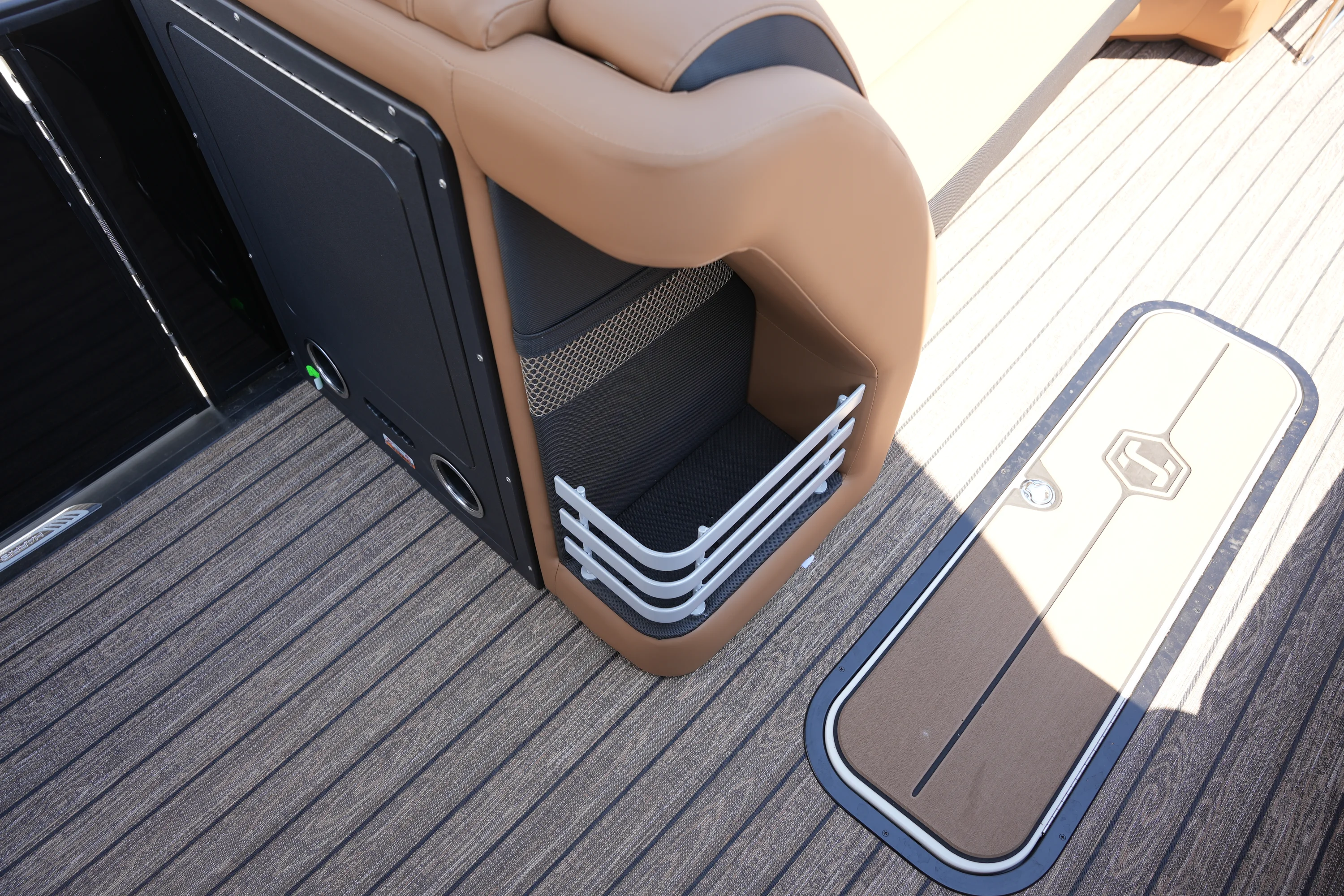 2026 Harris GRAND MARINER 250 Image Thumbnail #33