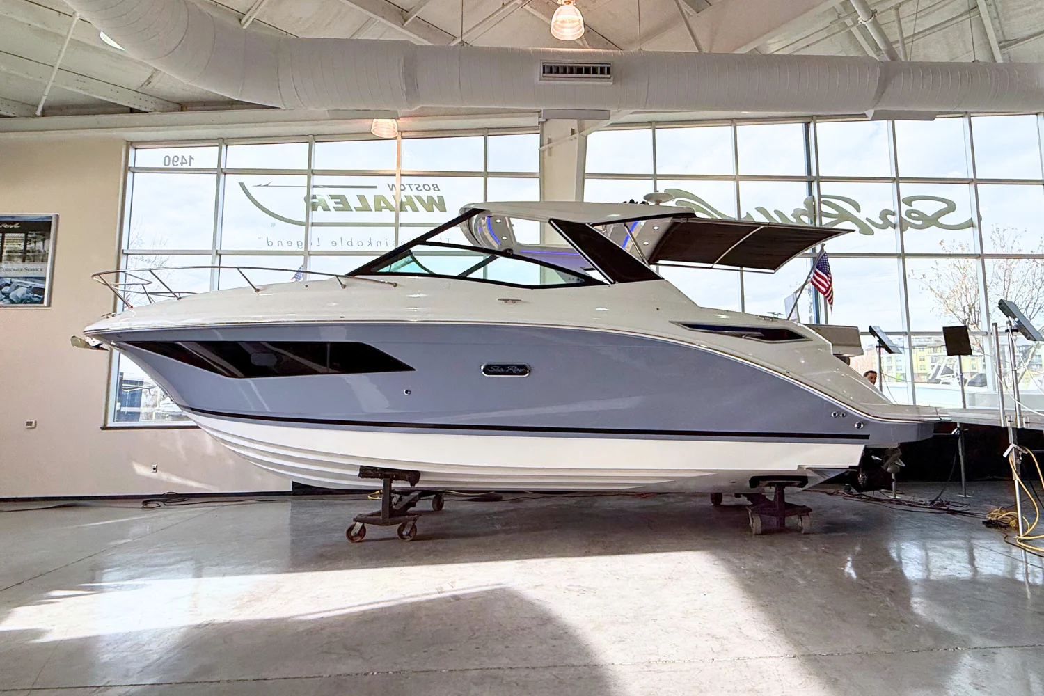 2026 Sea Ray Sundancer 320 Image Thumbnail #0