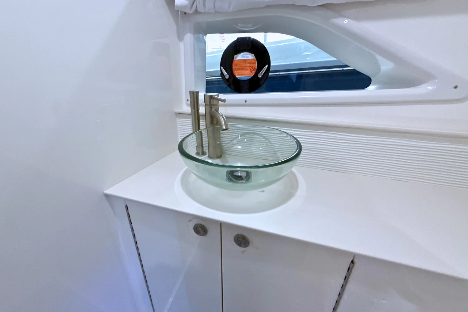 2026 Sea Ray Sundancer 320 Image Thumbnail #47