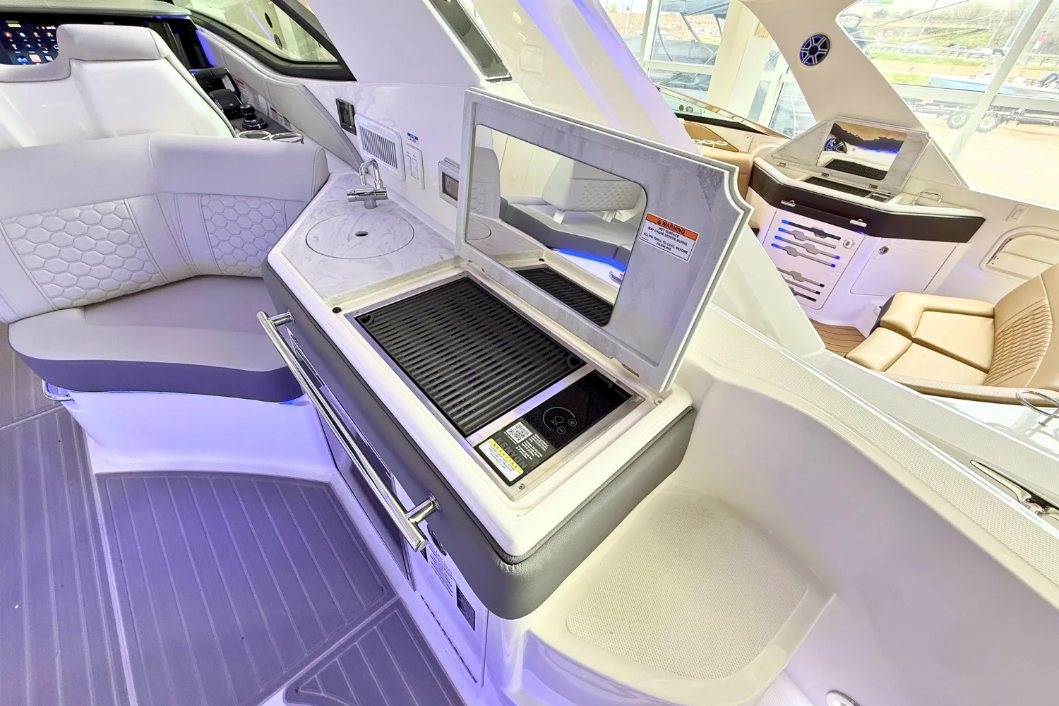 2026 Sea Ray Sundancer 320 Image Thumbnail #18