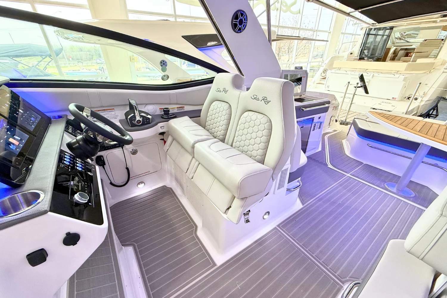 2026 Sea Ray Sundancer 320 Image Thumbnail #24