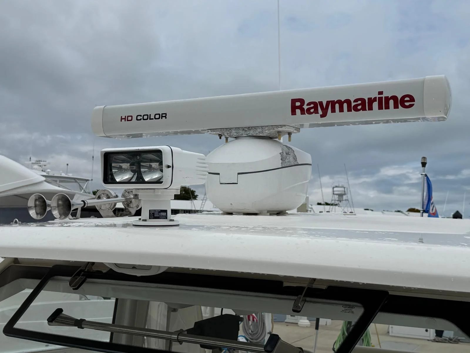 2017 Boston Whaler 420 OUTRAGE Image Thumbnail #4