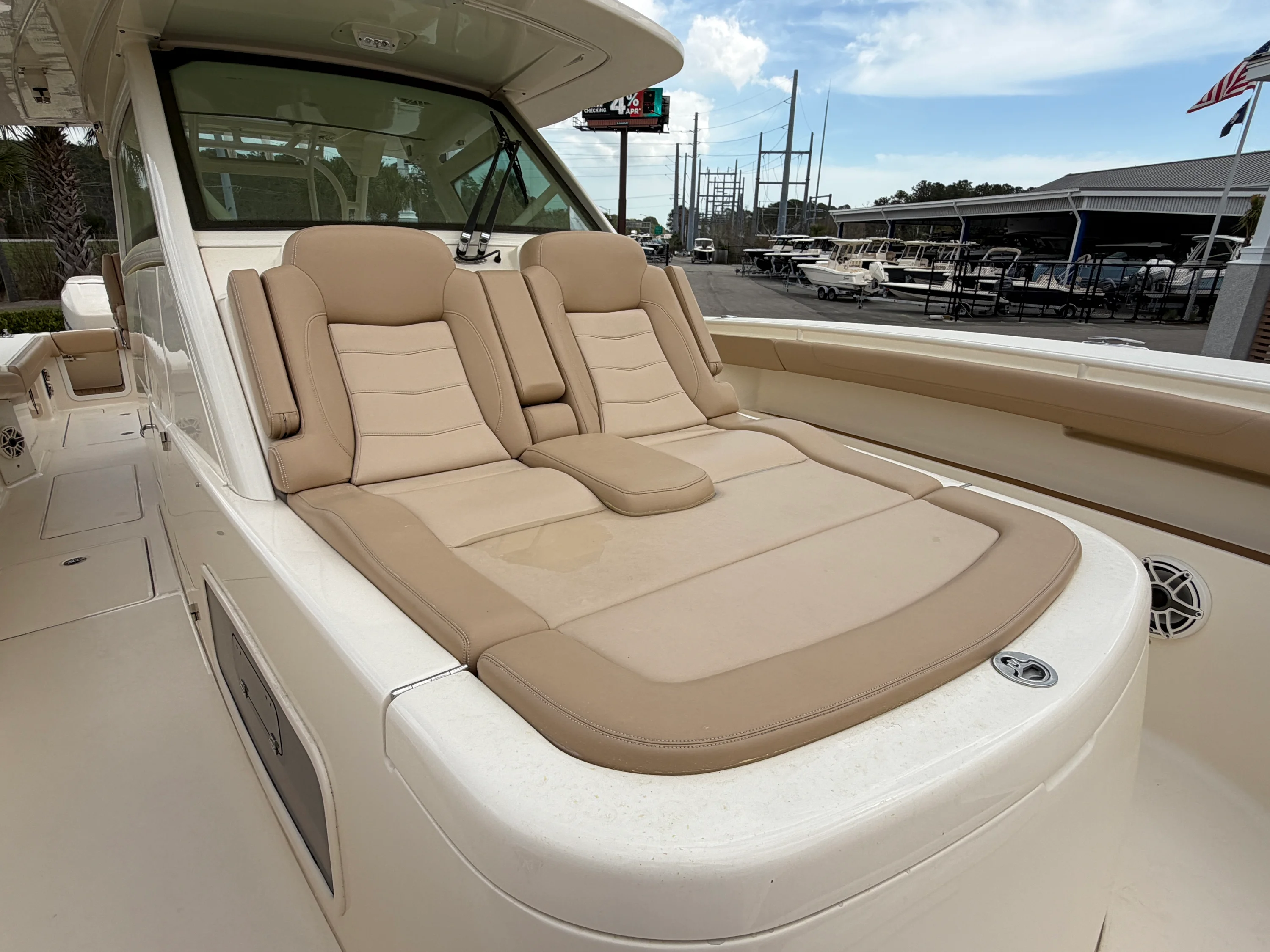 2022 Scout 380 LXF Image Thumbnail #15