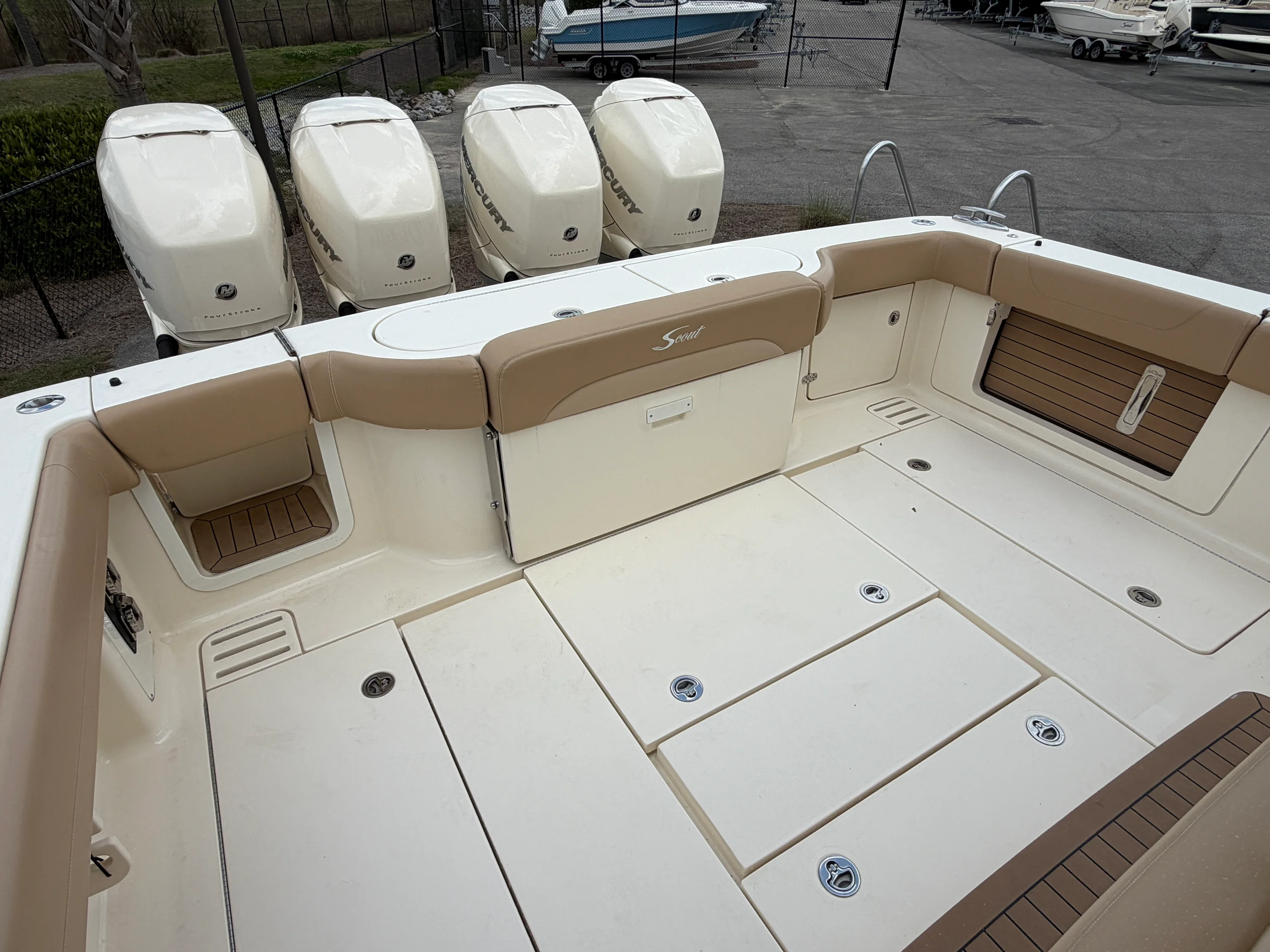2022 Scout 380 LXF Image Thumbnail #3
