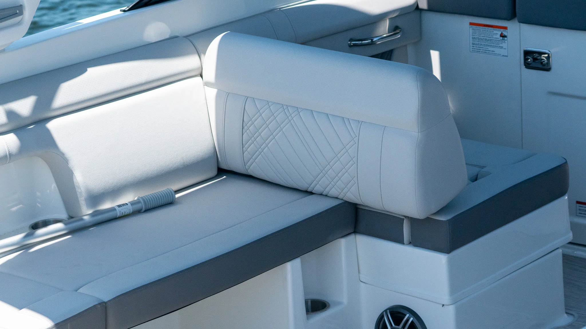 2026 Sea Ray SDX 290 Outboard Image Thumbnail #20