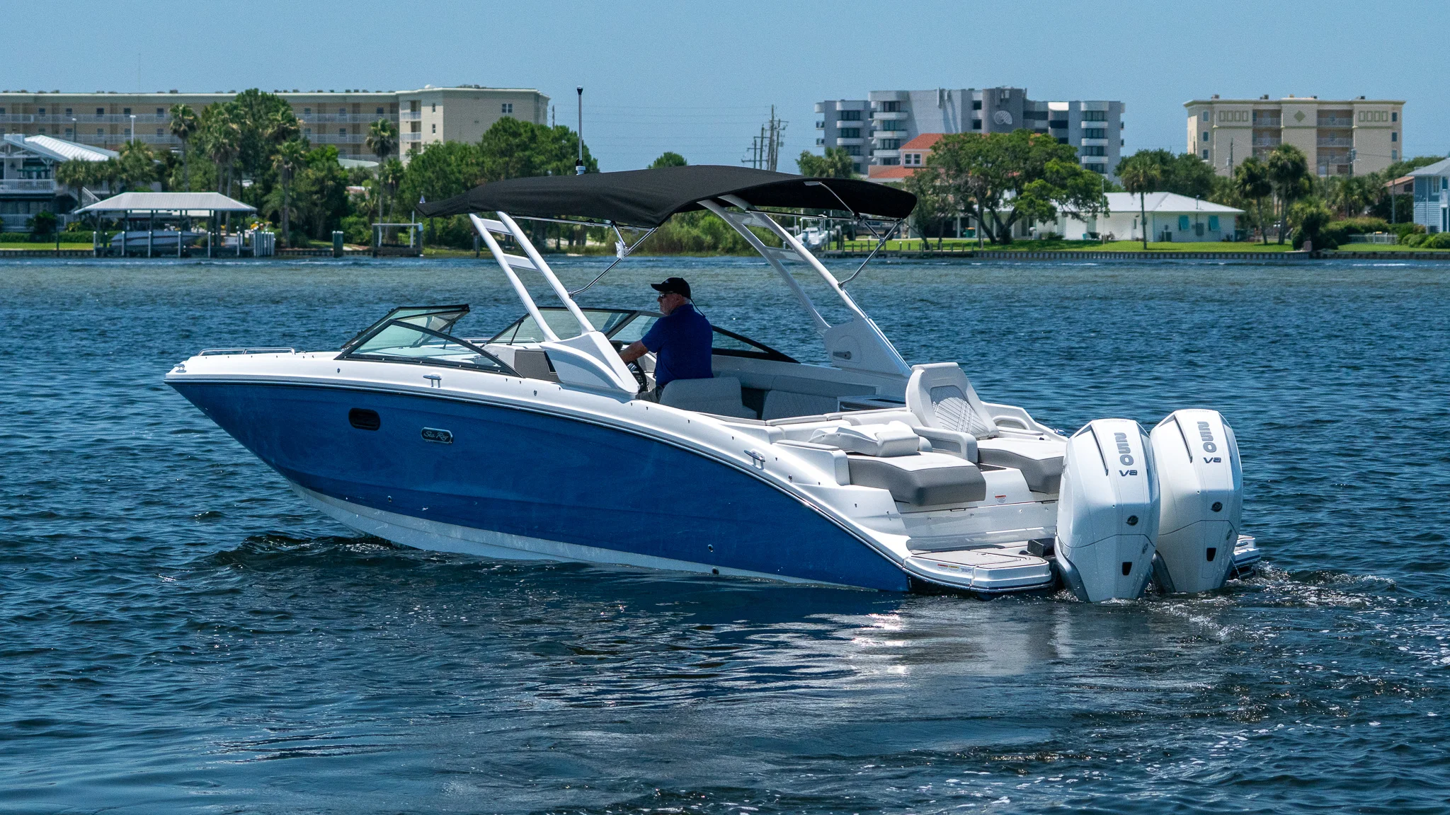 2026 Sea Ray SDX 290 Outboard Image Thumbnail #3