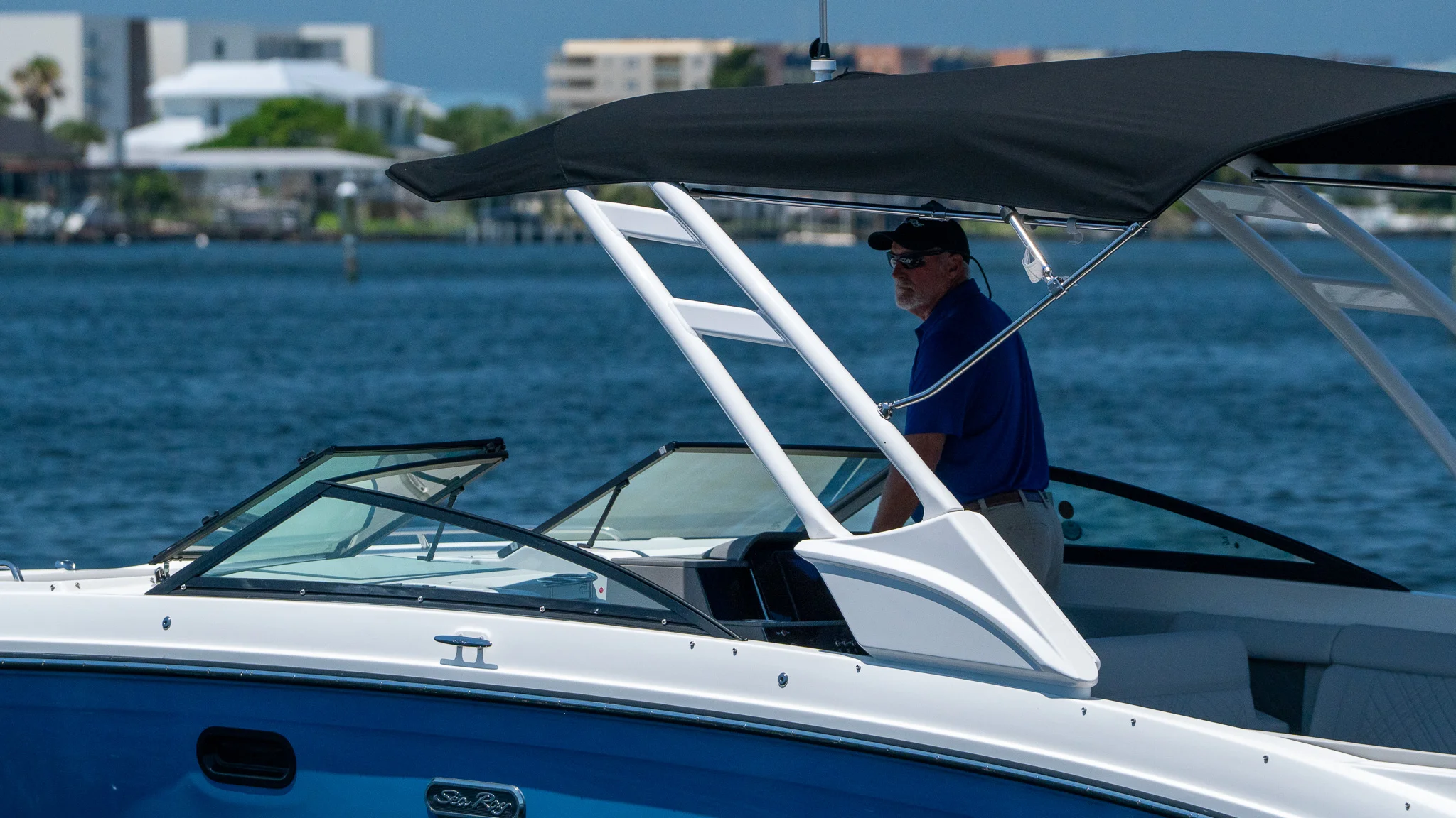 2026 Sea Ray SDX 290 Outboard Image Thumbnail #8