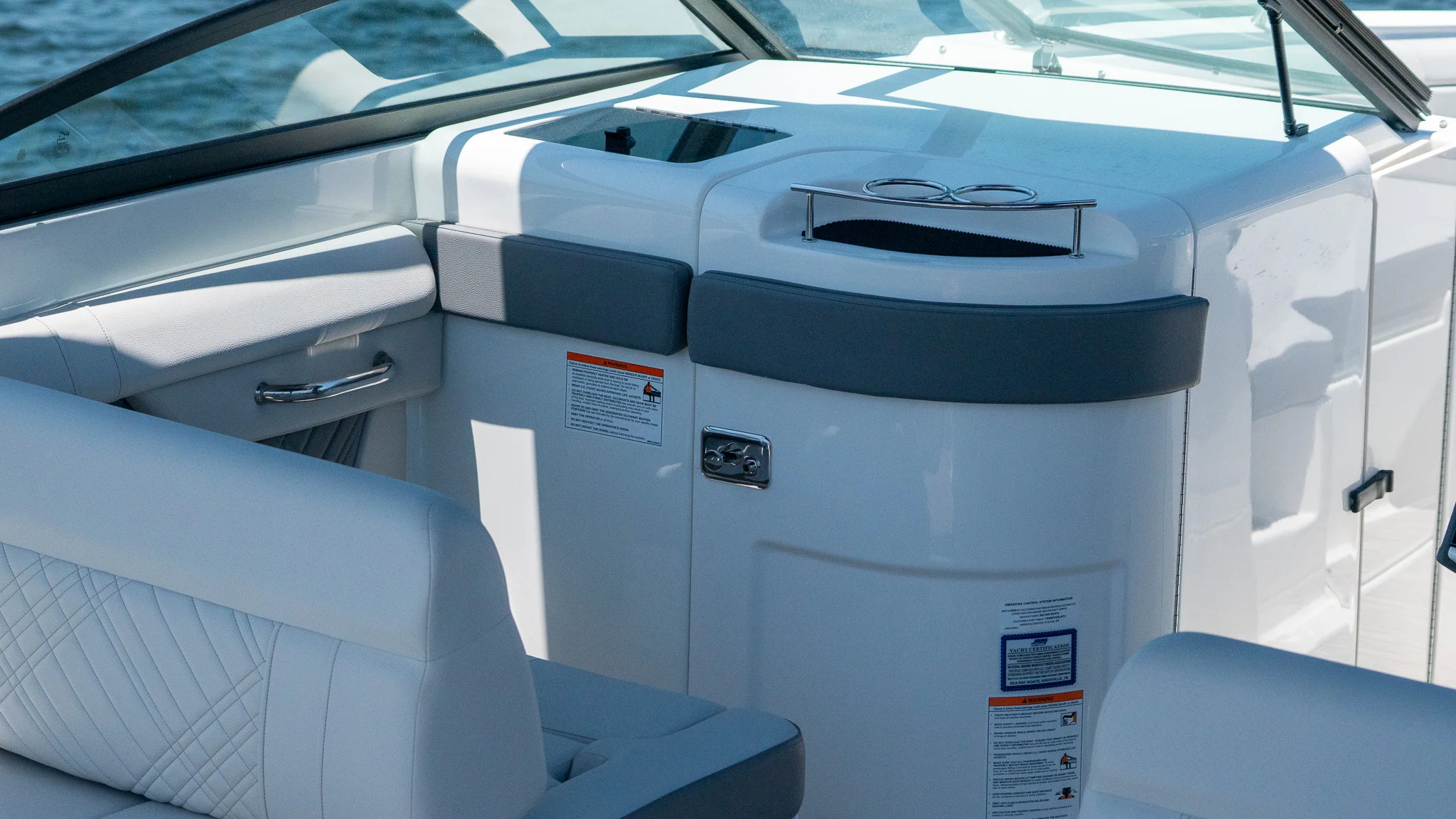 2026 Sea Ray SDX 290 Outboard Image Thumbnail #19