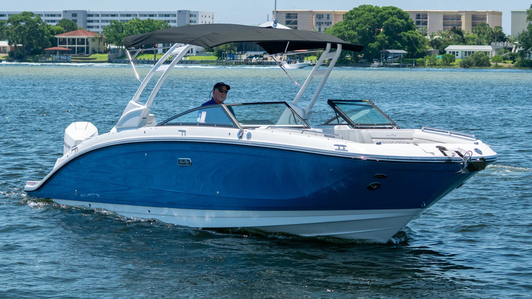 2026 Sea Ray SDX 290 Outboard Image Thumbnail #2