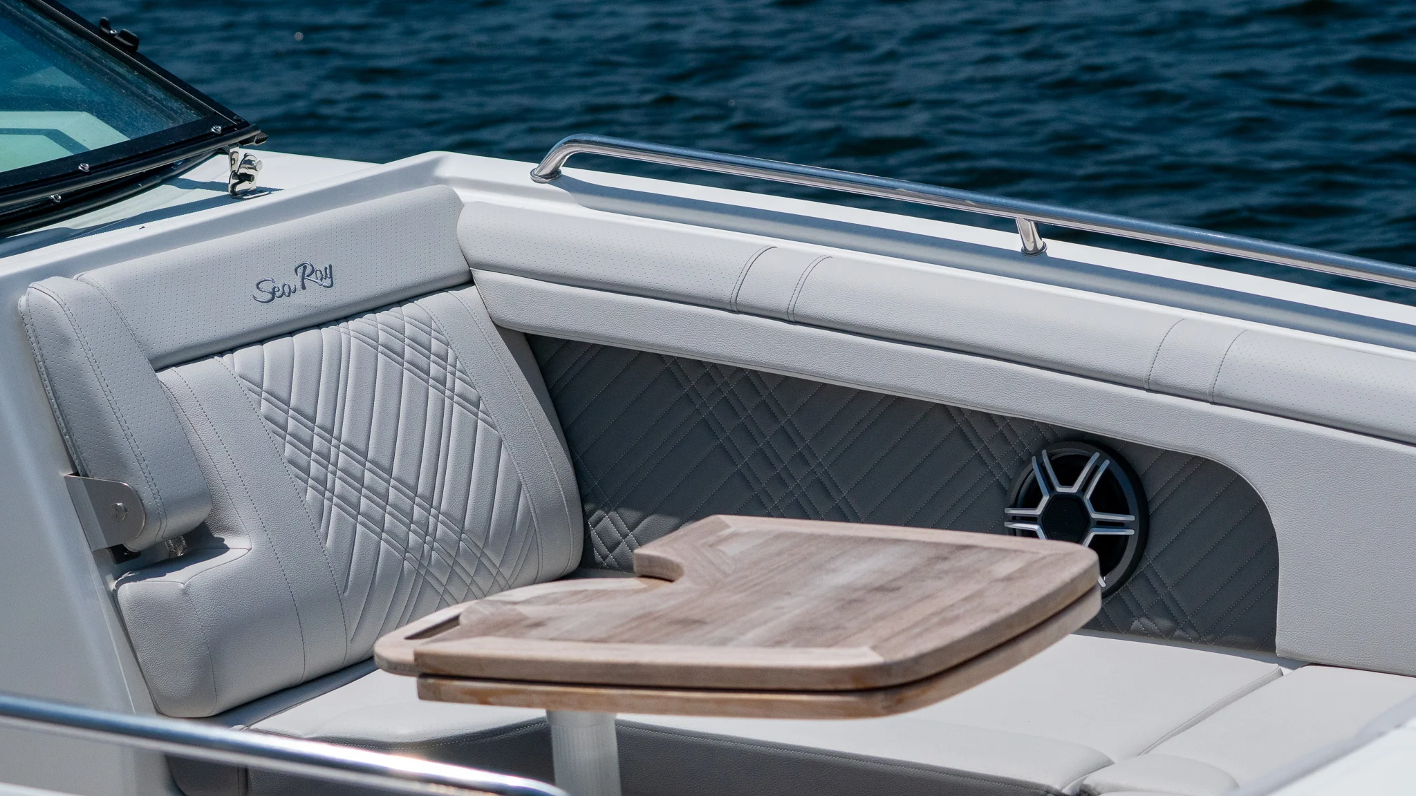 2026 Sea Ray SDX 290 Outboard Image Thumbnail #15