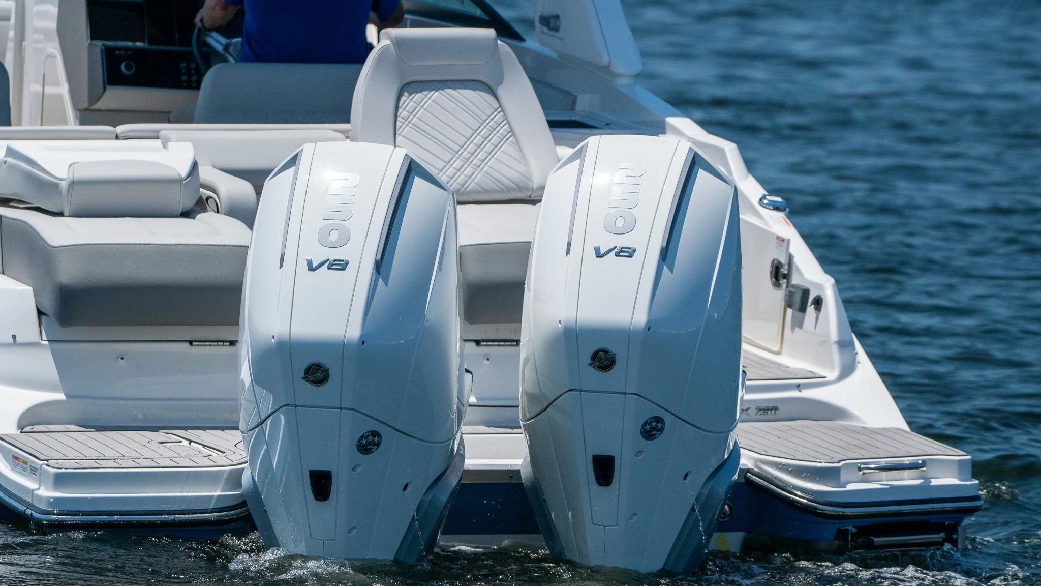 2026 Sea Ray SDX 290 Outboard Image Thumbnail #12