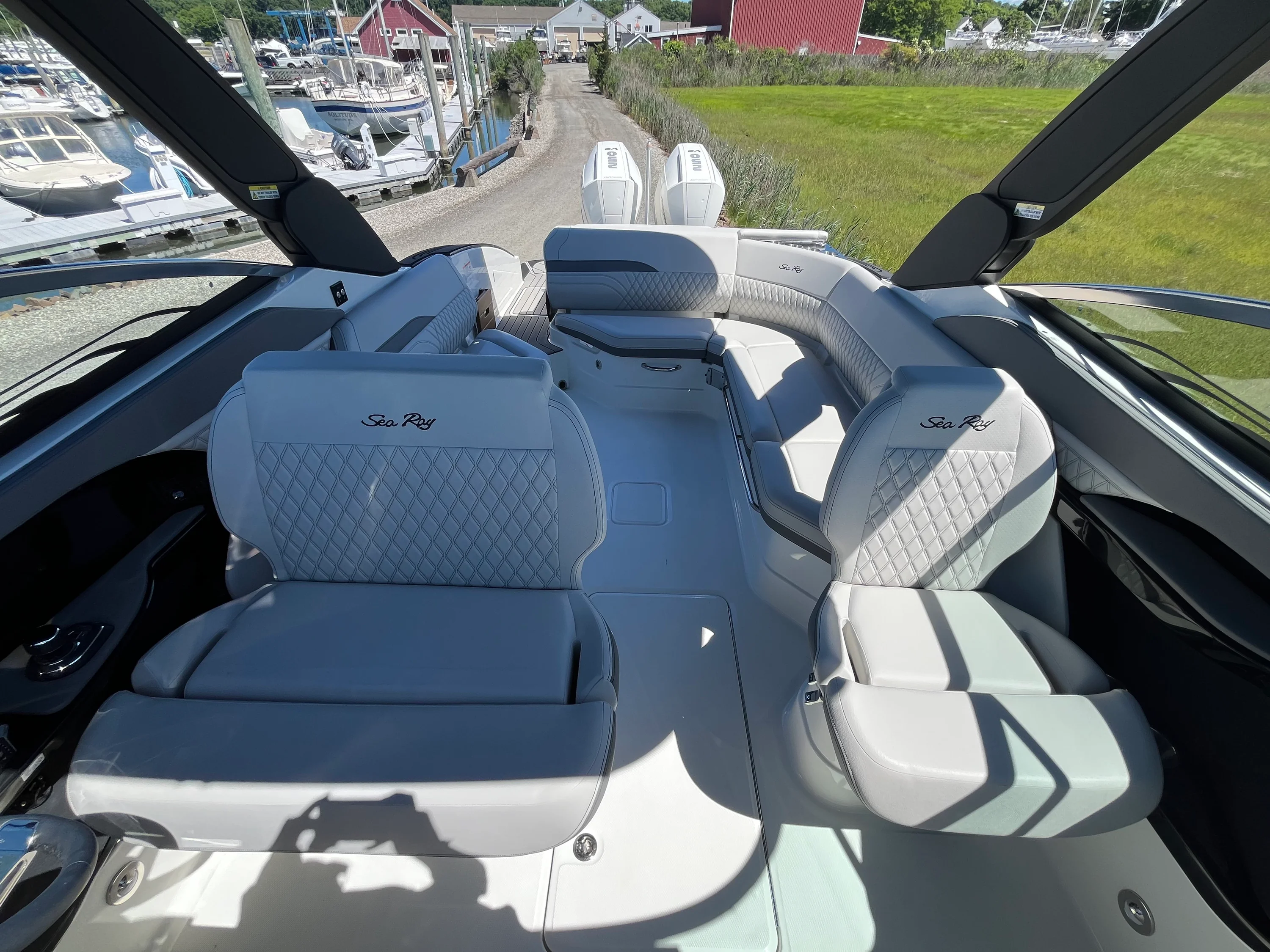 2026 Sea Ray SLX 280 Outboard Image Thumbnail #13