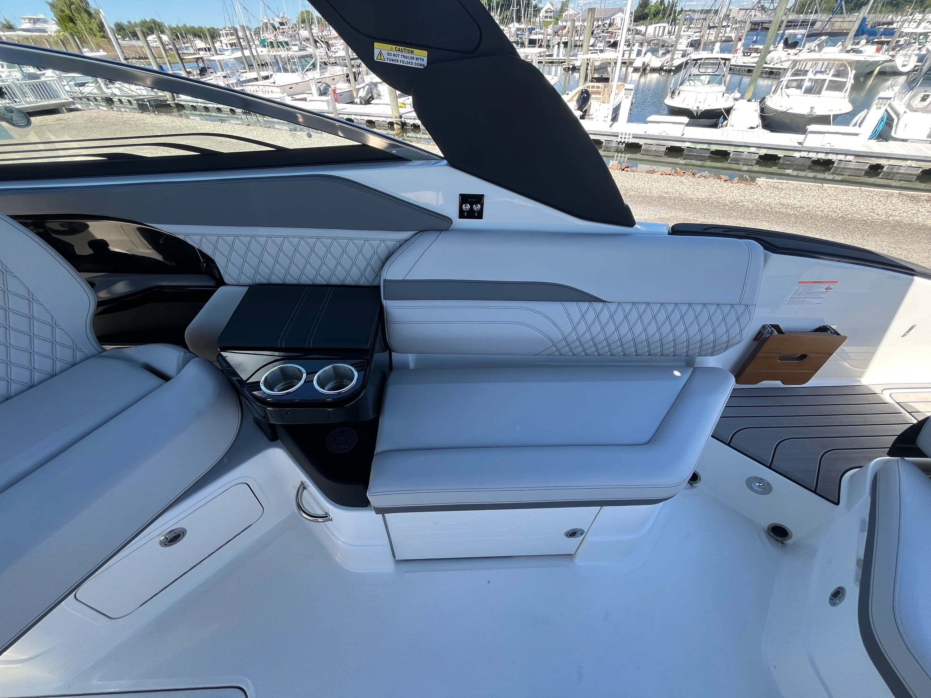 2026 Sea Ray SLX 280 Outboard Image Thumbnail #8