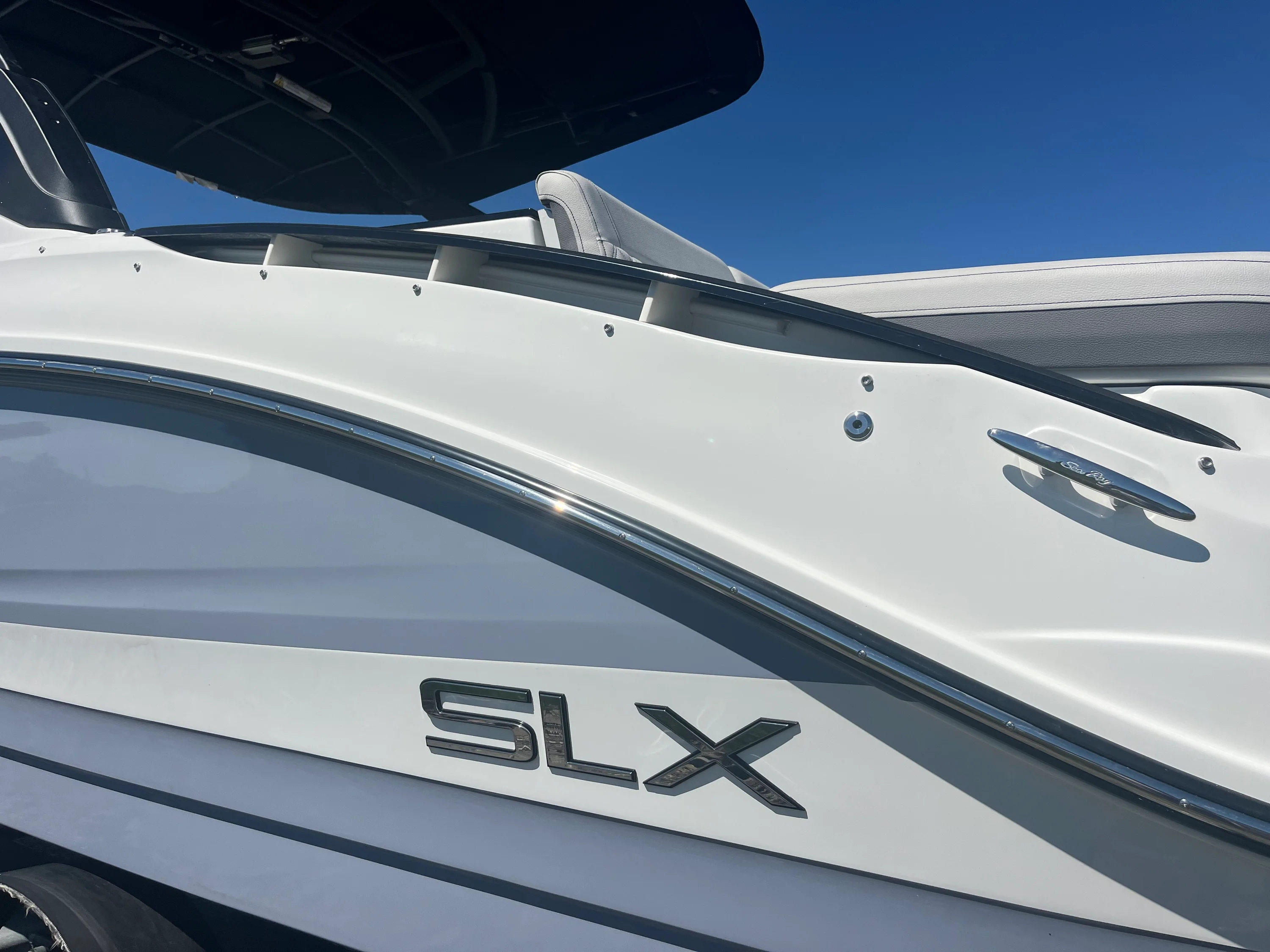 2026 Sea Ray SLX 280 Outboard Image Thumbnail #2
