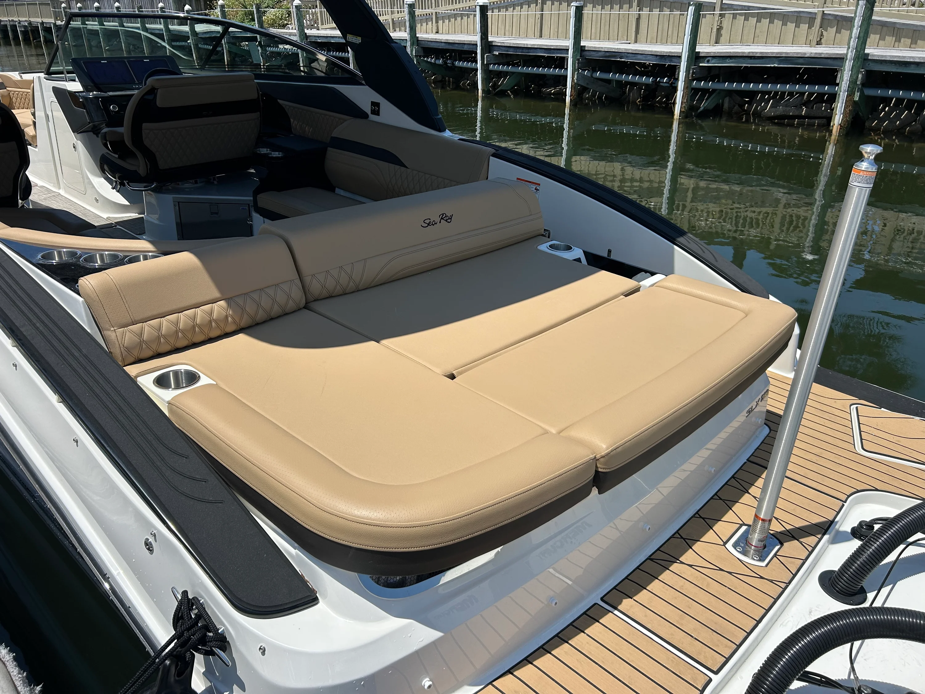 2026 Sea Ray SLX 280 Outboard Image Thumbnail #11