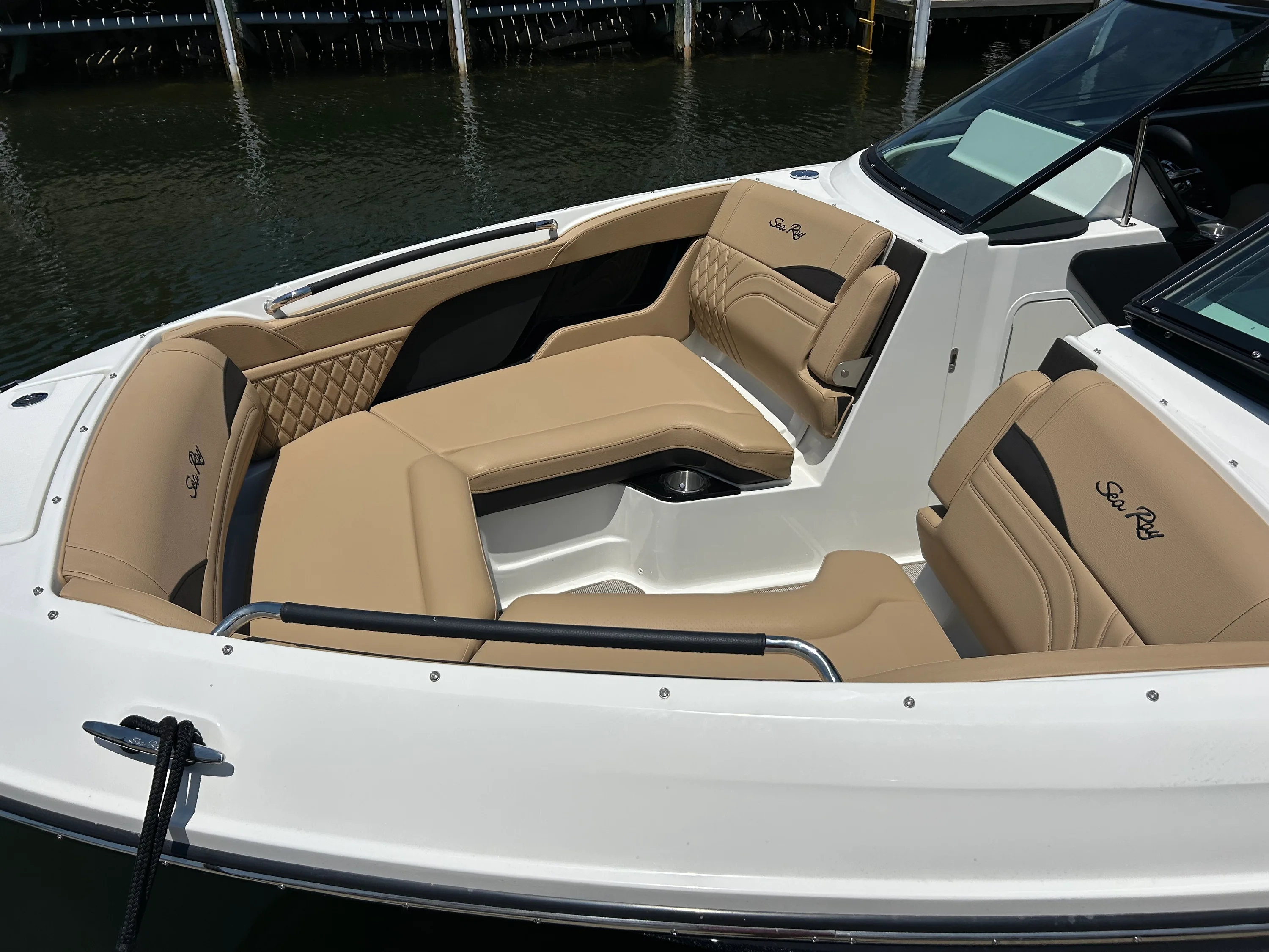 2026 Sea Ray SLX 280 Outboard Image Thumbnail #31