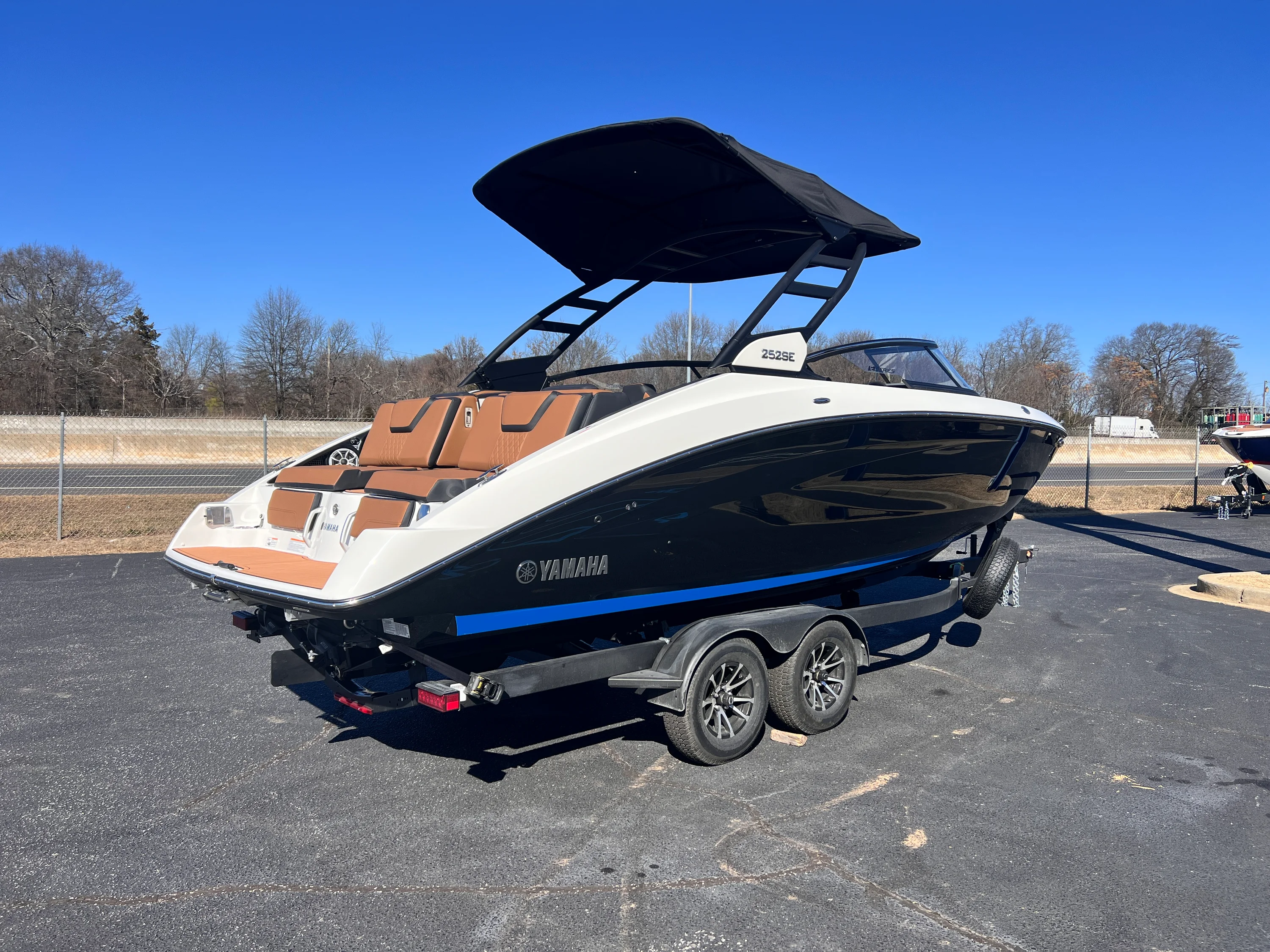 2026 Yamaha 252SE Image Thumbnail #4