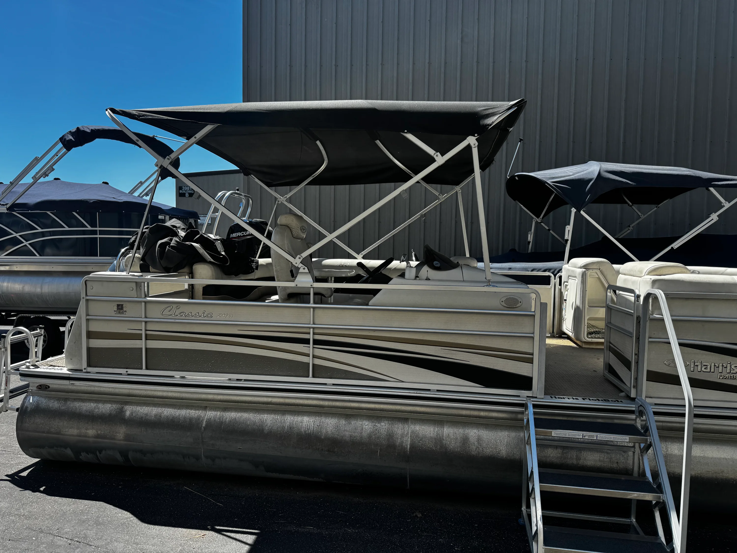 2006 Harris 240 CLASSIC Image Thumbnail #1