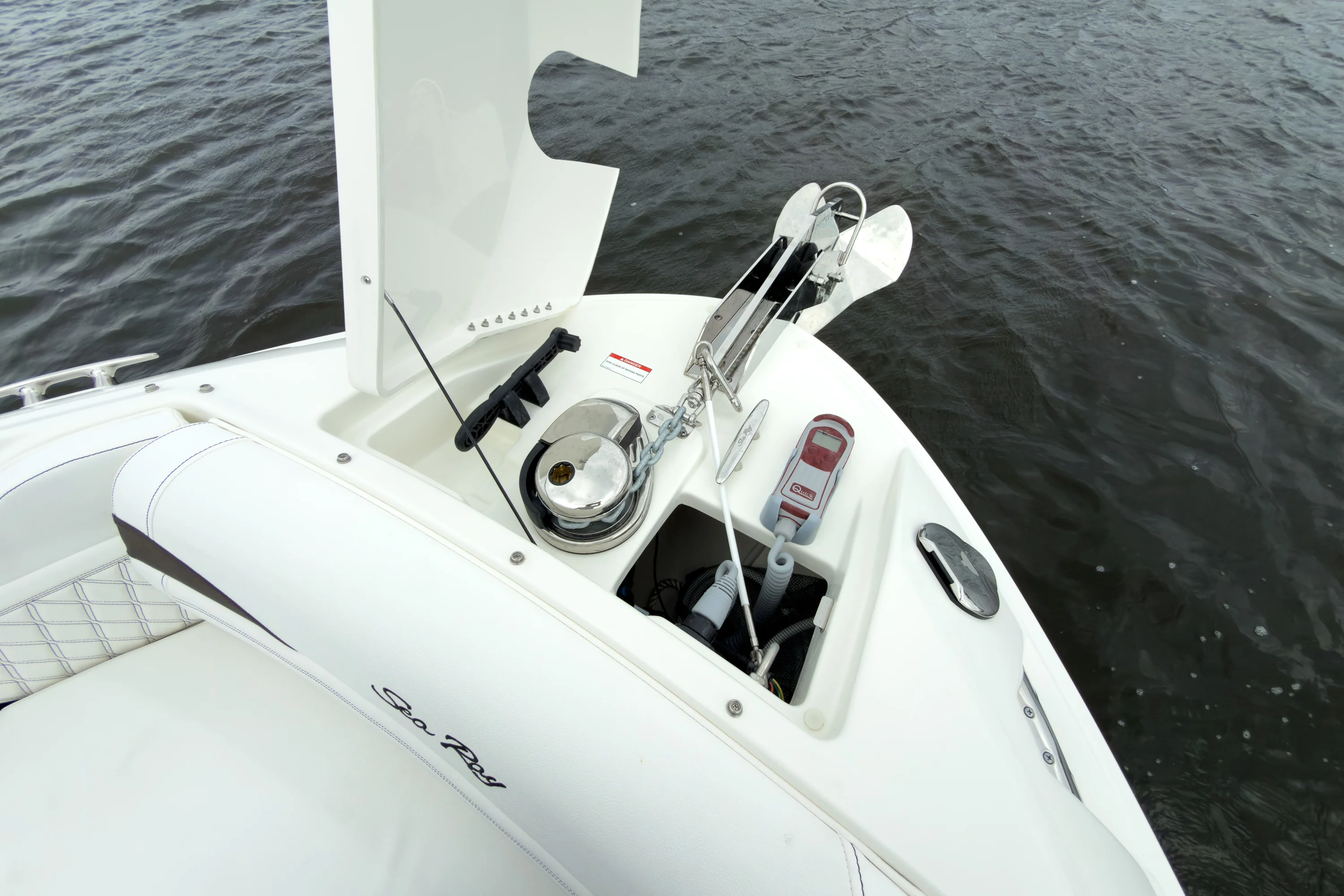 2026 Sea Ray SLX 260 Outboard Image Thumbnail #23