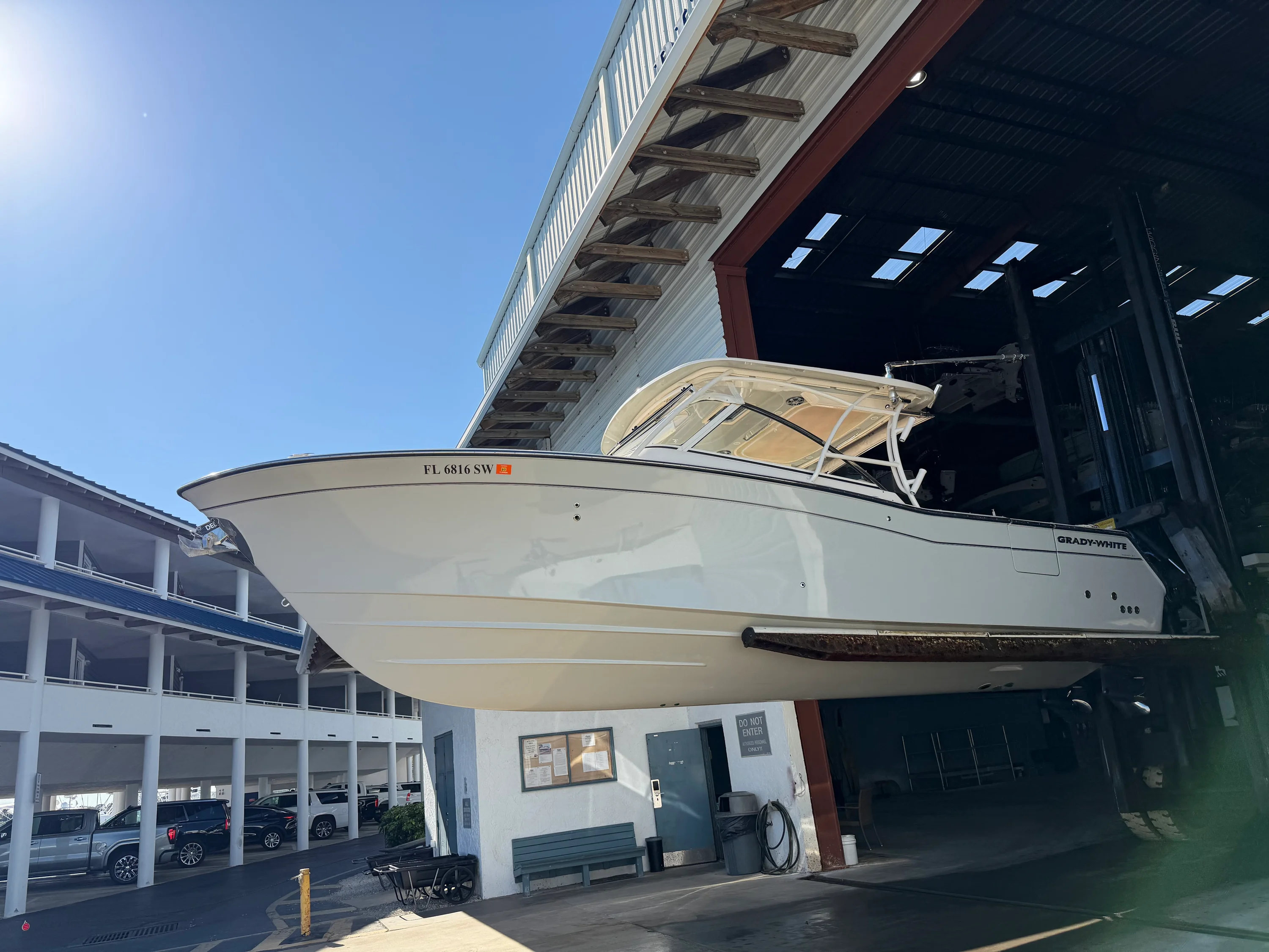 2021 Grady-White 307 FREEDOM Image Thumbnail #3