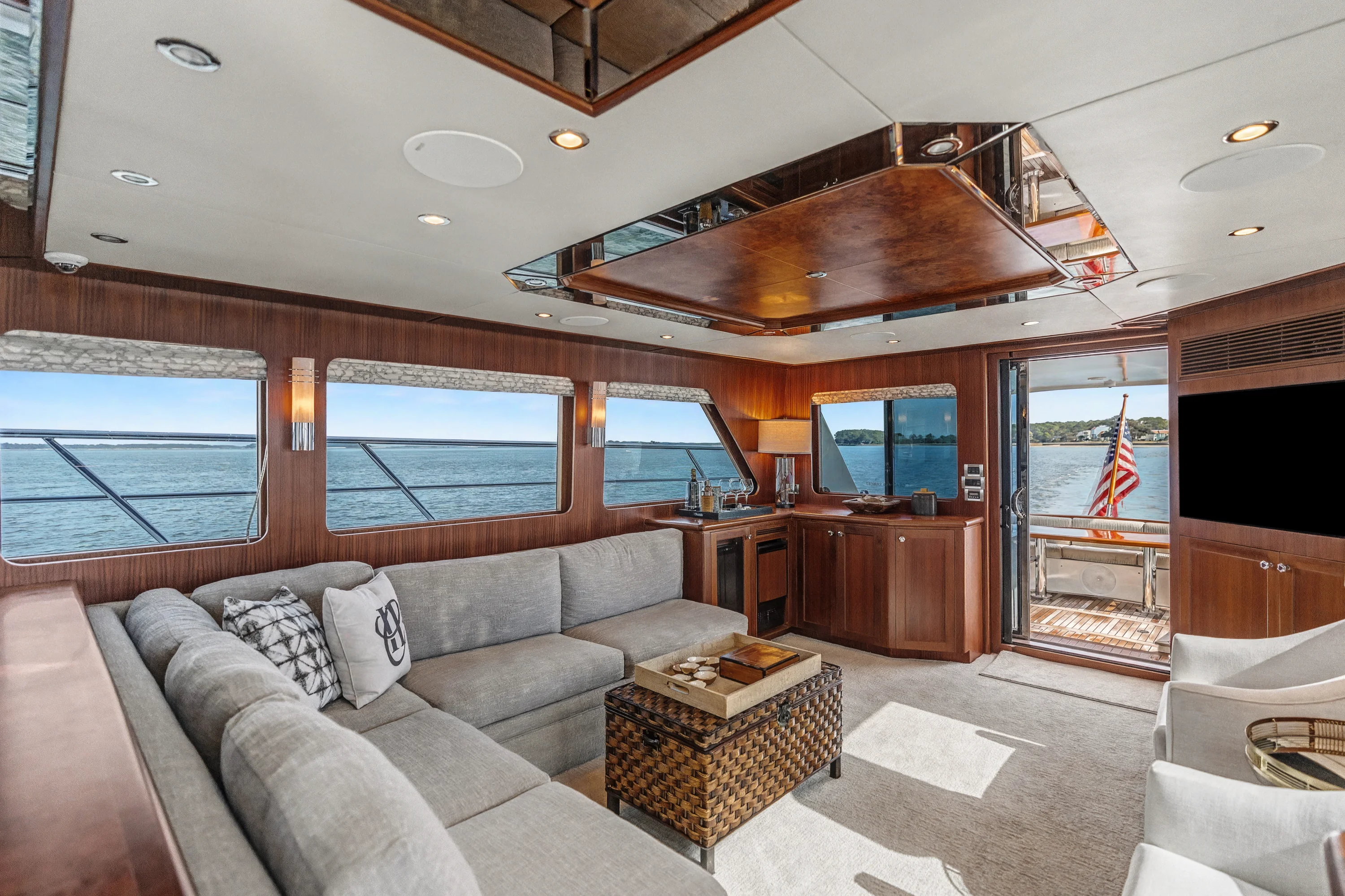 2013 Ocean Alexander 65 PILOTHOUSE Image Thumbnail #15