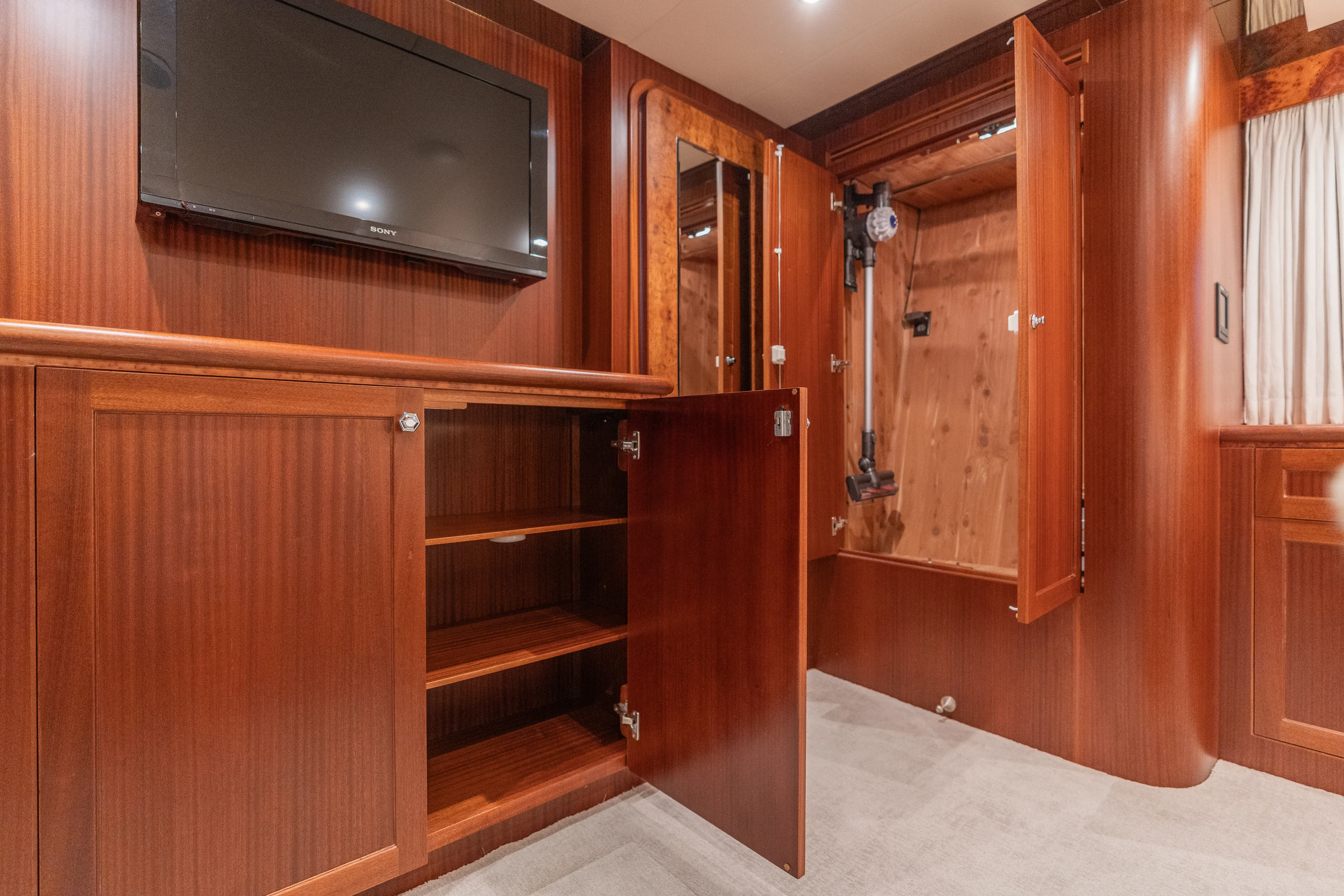 2013 Ocean Alexander 65 PILOTHOUSE Image Thumbnail #62