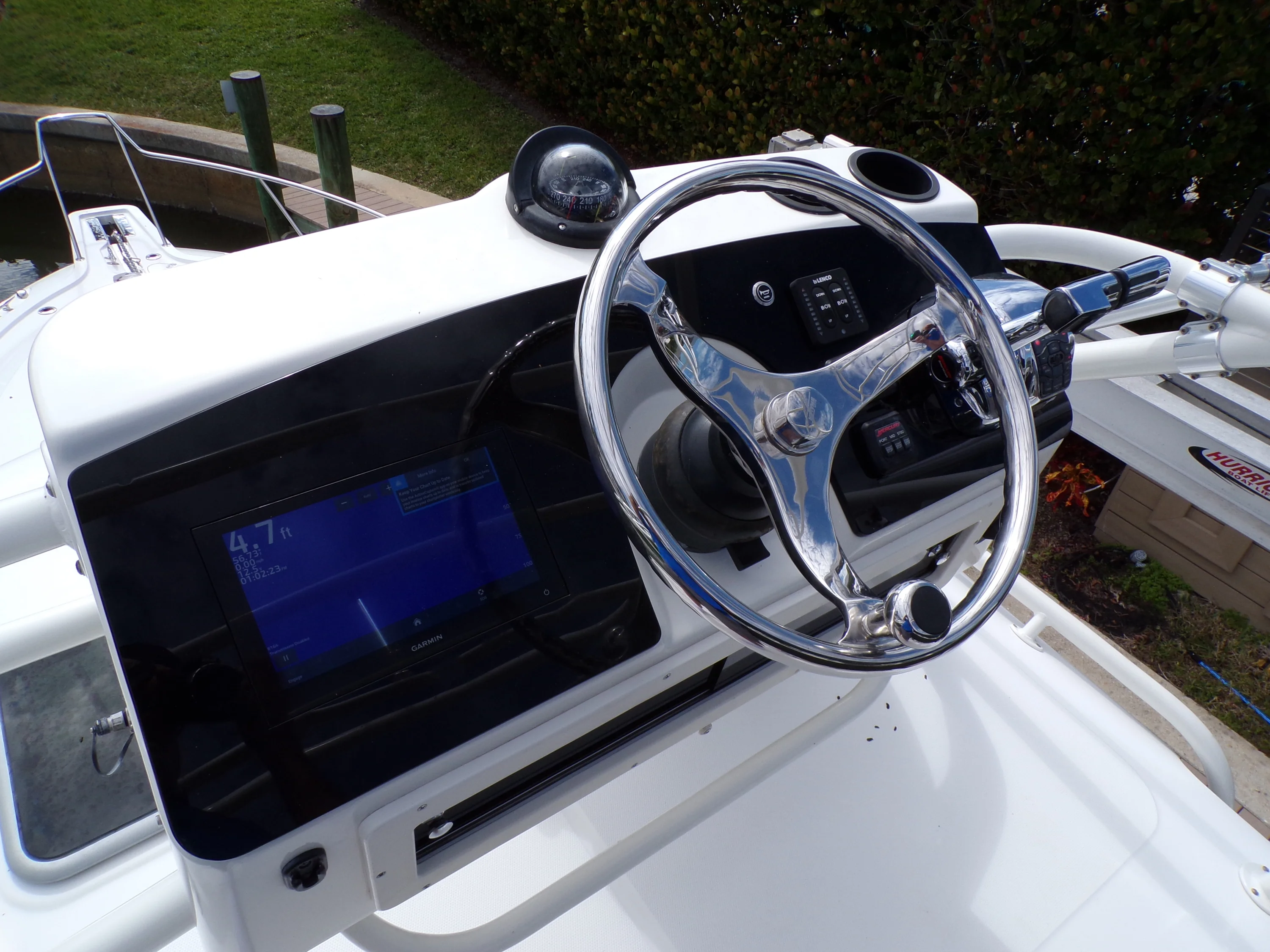 2014 Boston Whaler 345 CONQUEST Image Thumbnail #16