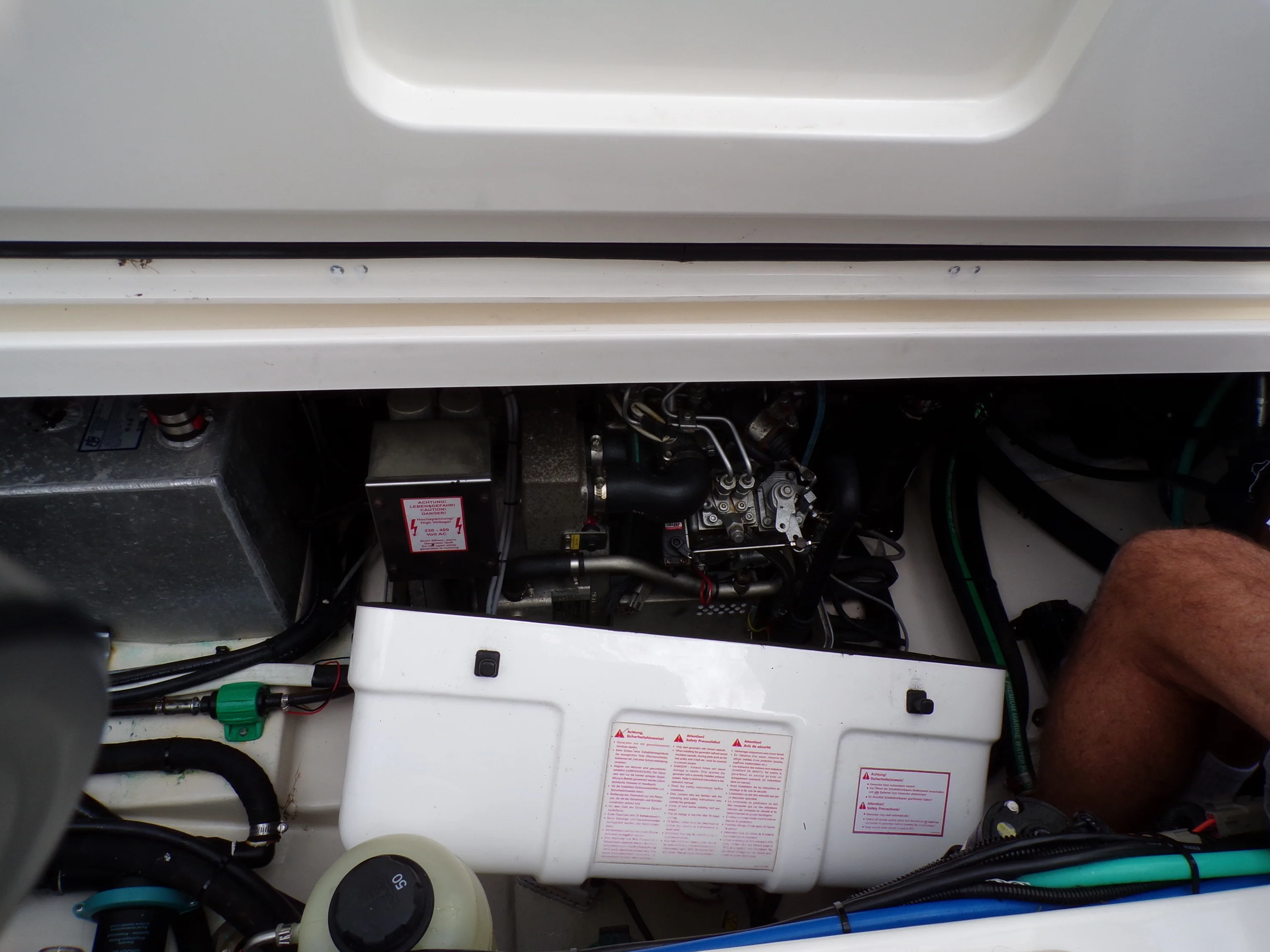 2014 Boston Whaler 345 CONQUEST Image Thumbnail #38